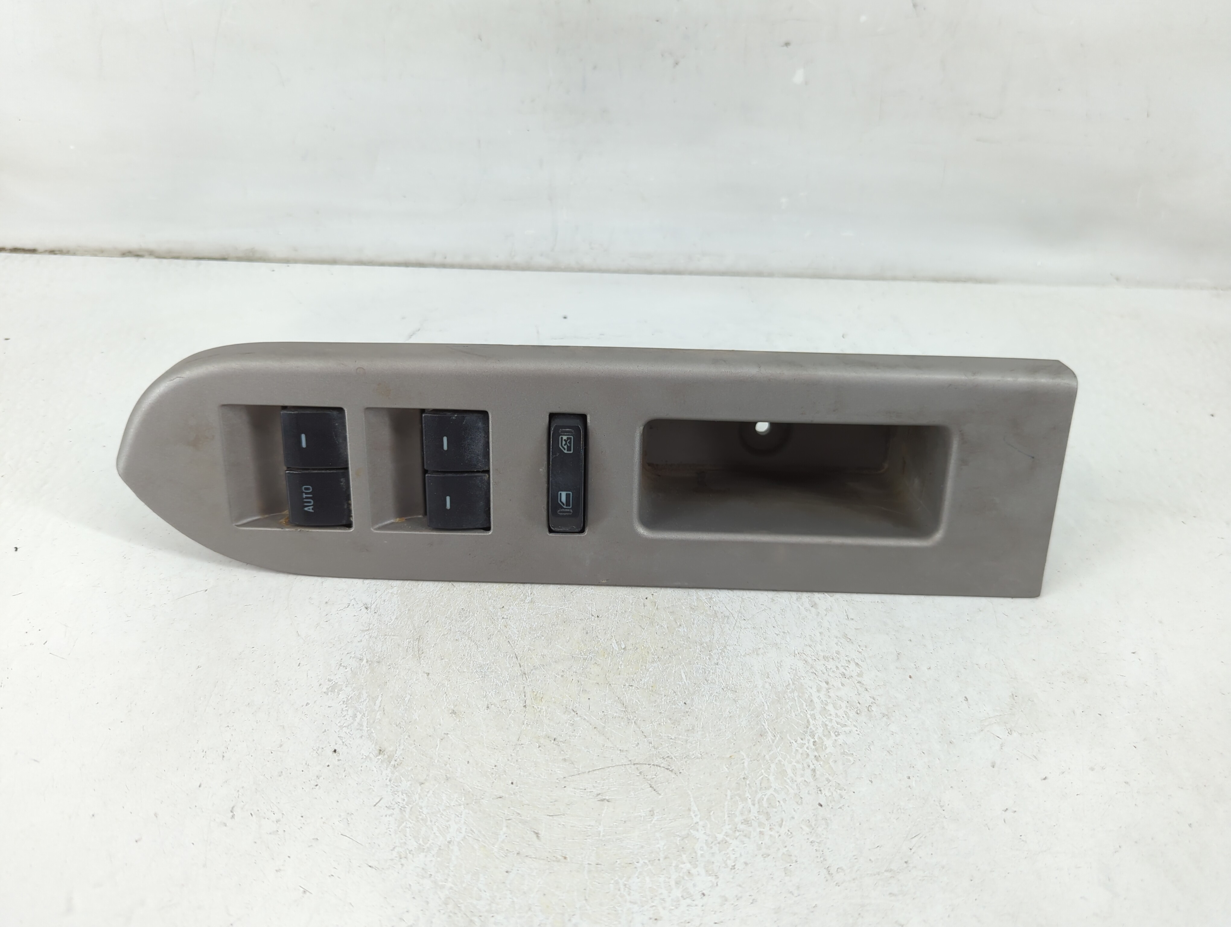 2008-2012 Ford Escape Driver Left Door Master Power Window Switch 1112164 - Oemusedautoparts1.com