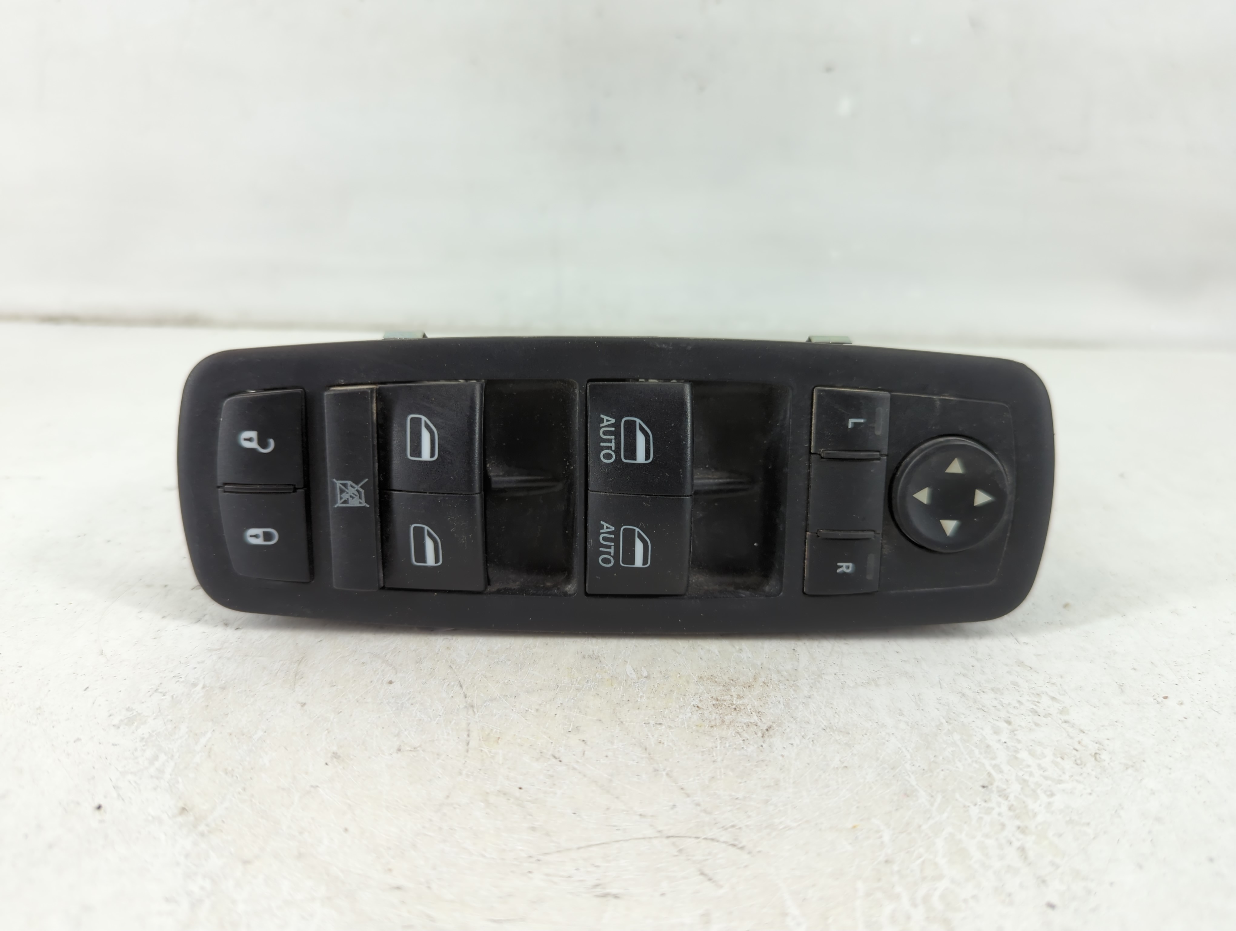Picture of Dodge Caravan Driver Left Door Master Power Window Switch 68298871aa 1112175