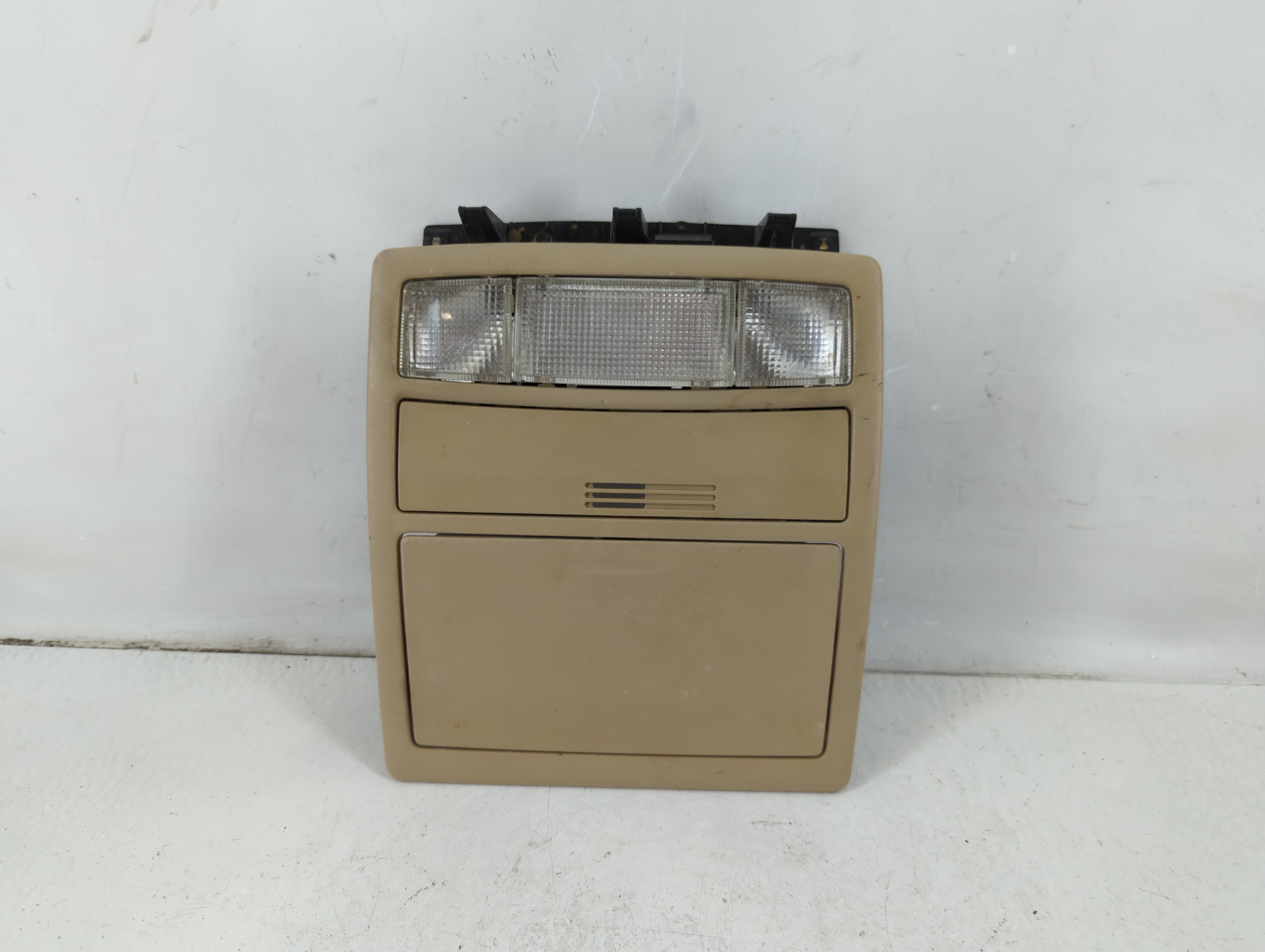 2008 Toyota Camry Overhead Roof Console 1112189 - Oemusedautoparts1.com