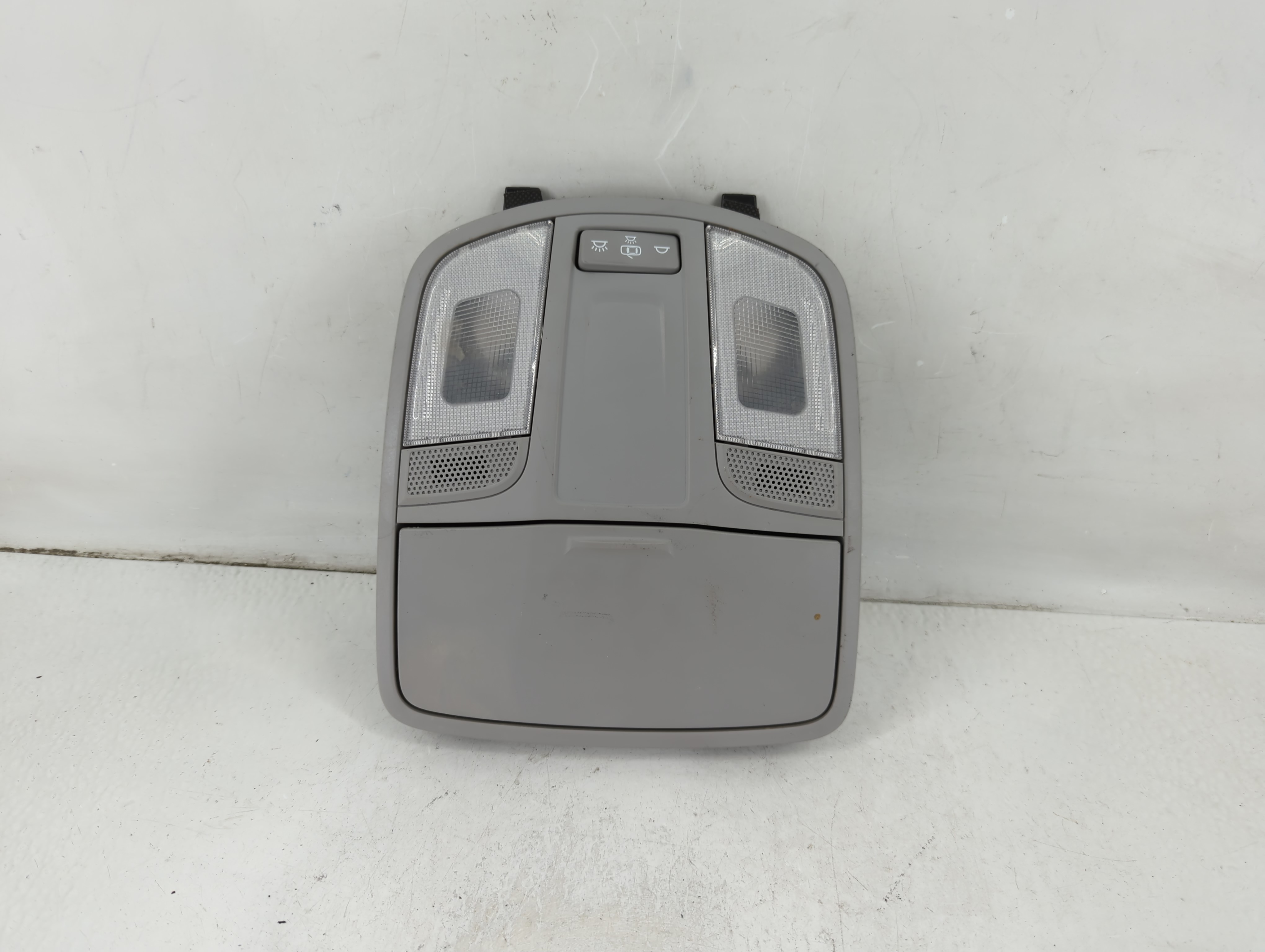 2017 Hyundai Tucson Overhead Roof Console 1112194 - Oemusedautoparts1.com