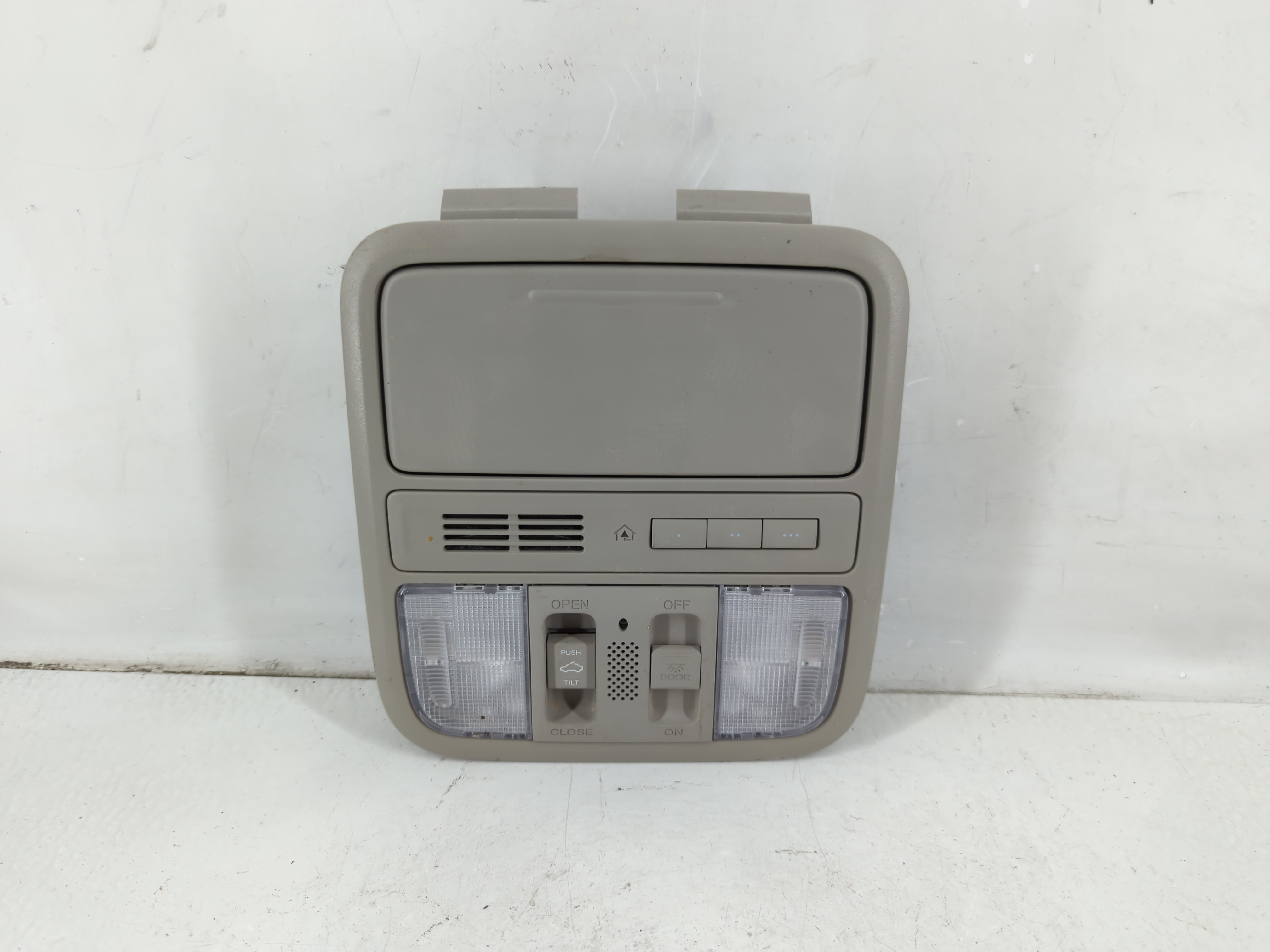 2017 Honda Odyssey Overhead Roof Console 1112196 - Oemusedautoparts1.com