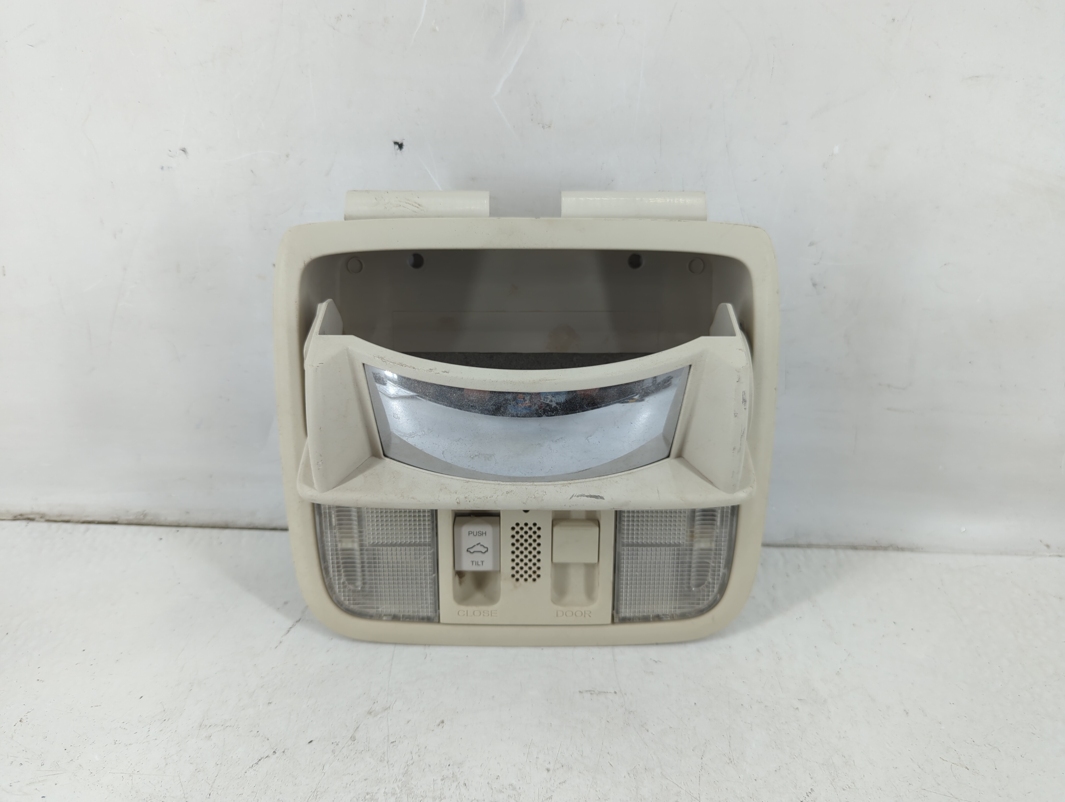 2012 Honda Cr-v Overhead Roof Console 1112197 - Oemusedautoparts1.com