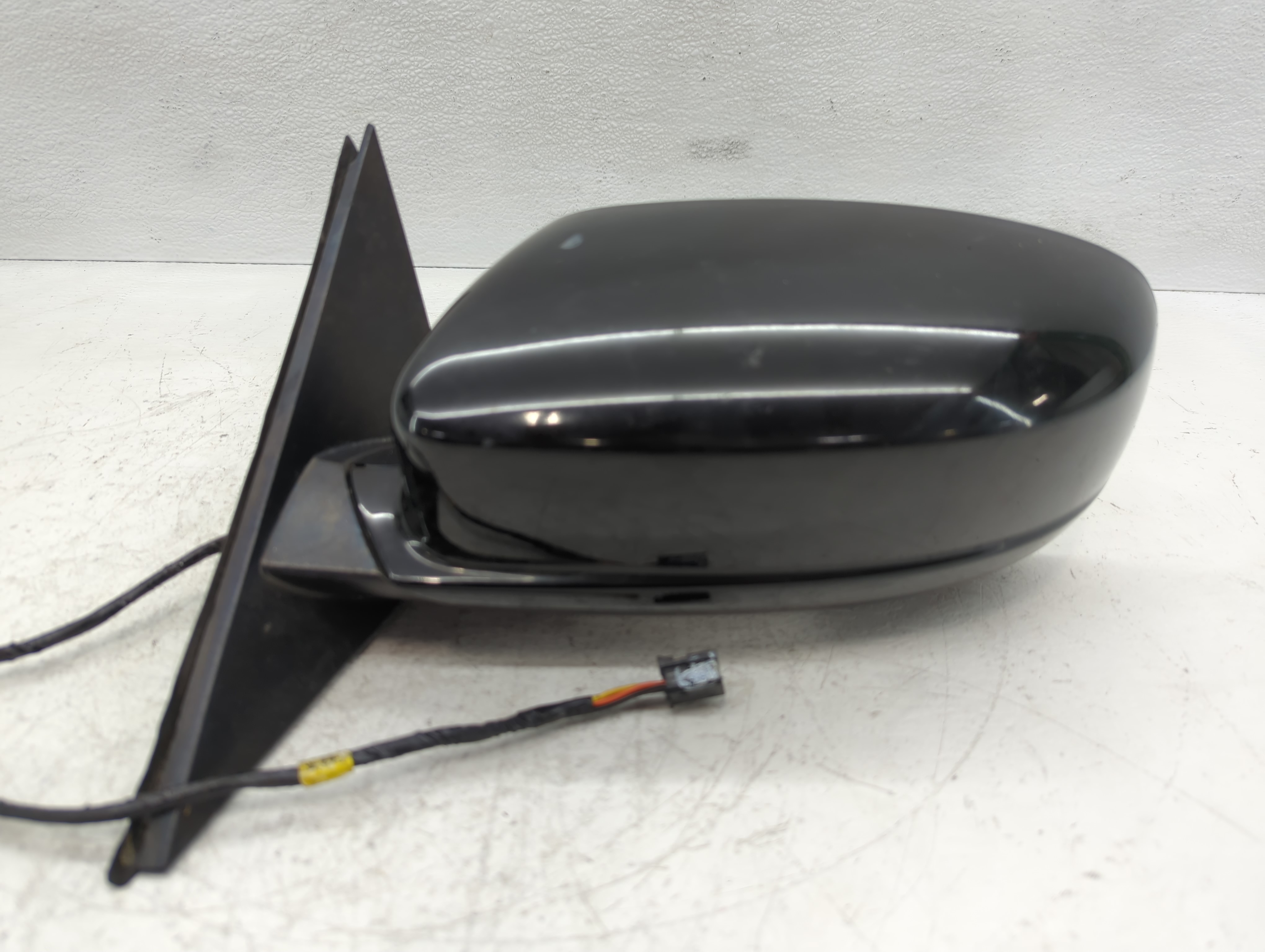 Picture of 2015-2022 Chrysler 300 Driver Left Side View Power Door Mirror Black 1112207