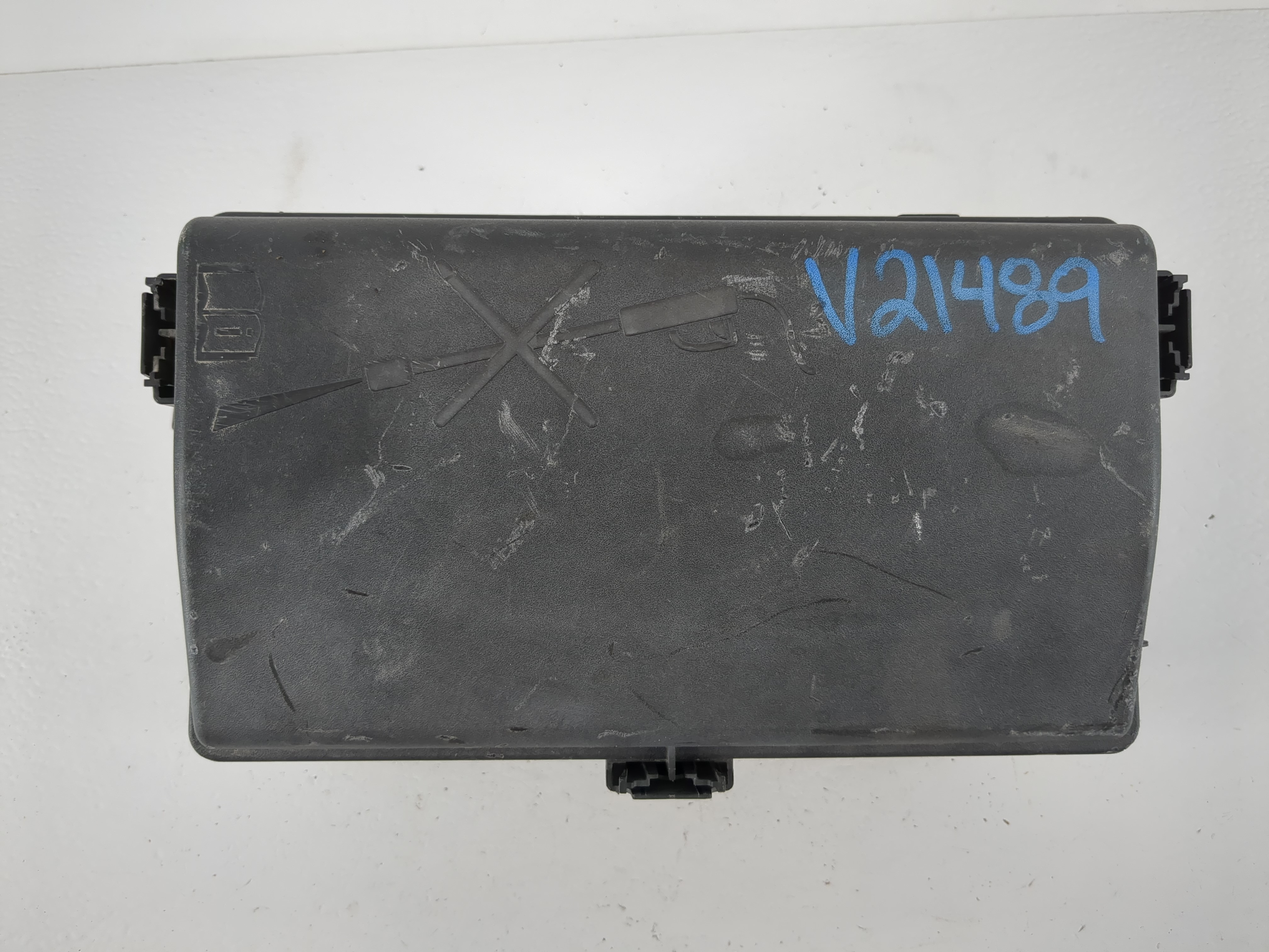 Picture of 2015-2016 Chevrolet Cruze Fusebox Fuse Box Relay Module 42353366 1112265