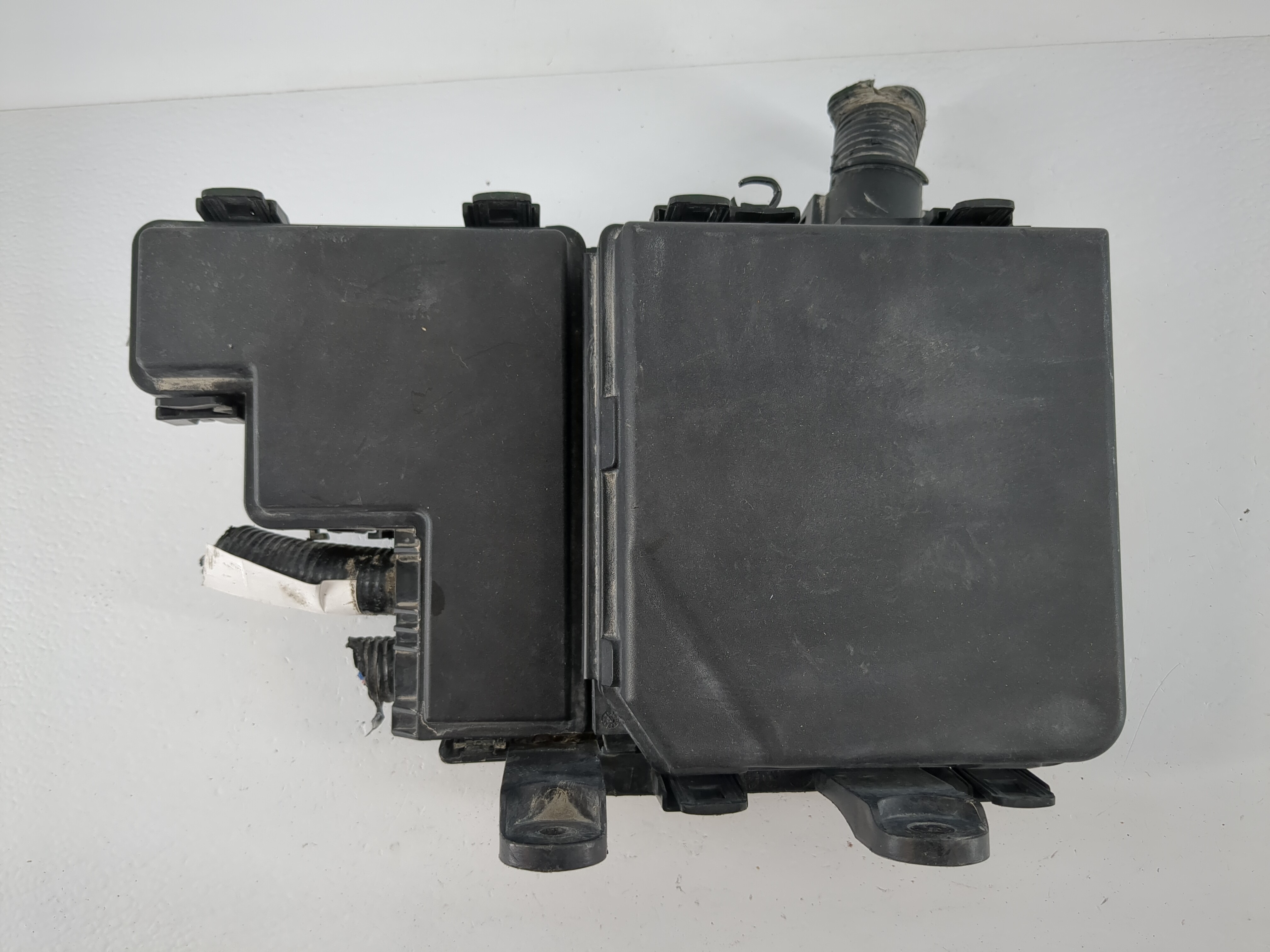 Picture of 2017-2022 Nissan Rogue Sport Fusebox Fuse Box Relay Module 284b7 5na0b 1112267