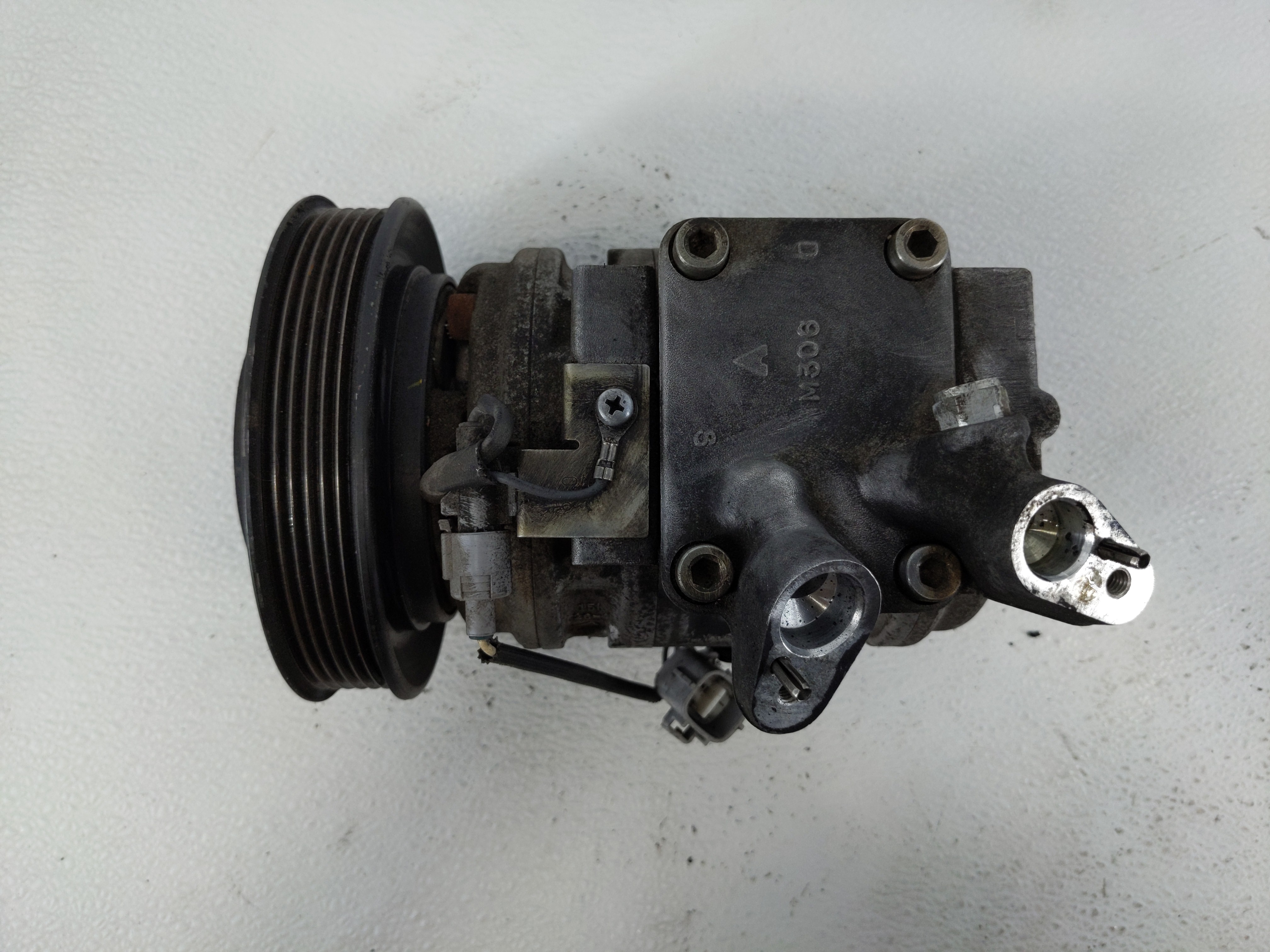 1998-2002 Toyota Corolla Air Conditioning A/c Ac Compressor Oem 1112271 - Oemusedautoparts1.com