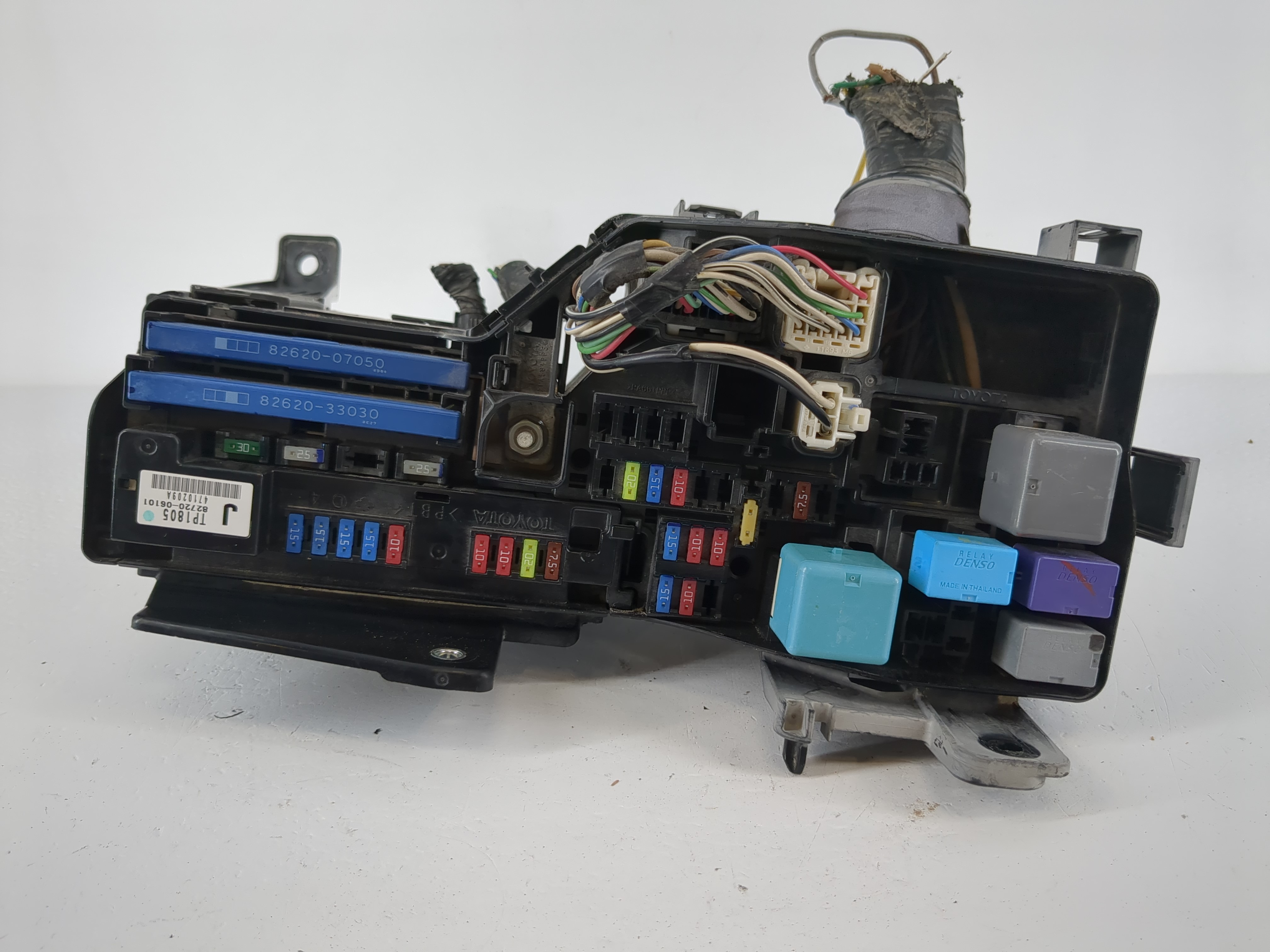 Picture of 2007-2011 Toyota Camry Fusebox Fuse Box Relay Module 82720-06101 1112284