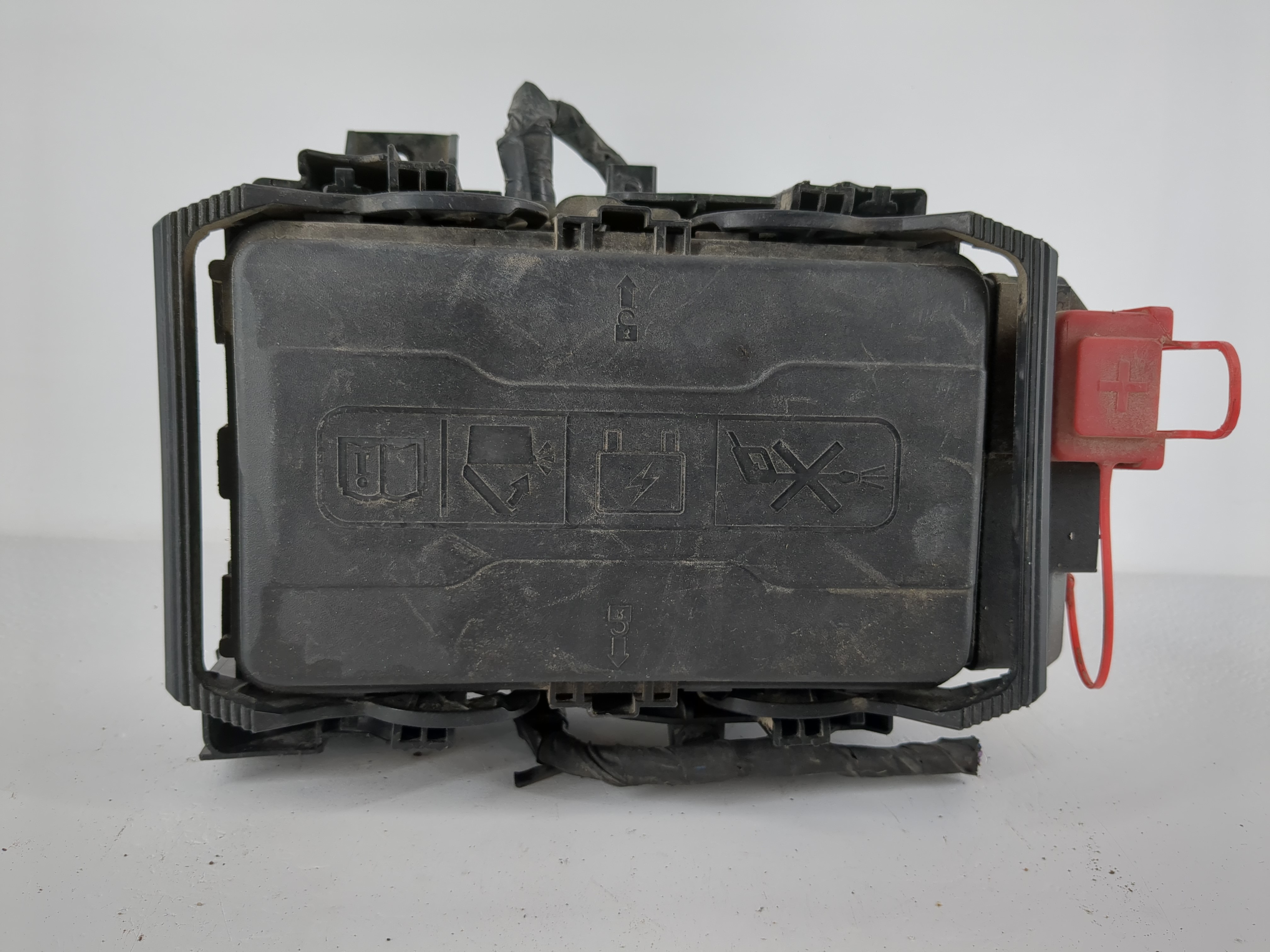Picture of 2019-2021 Chevrolet Malibu Fusebox Fuse Box Relay Module 85950807 1112294
