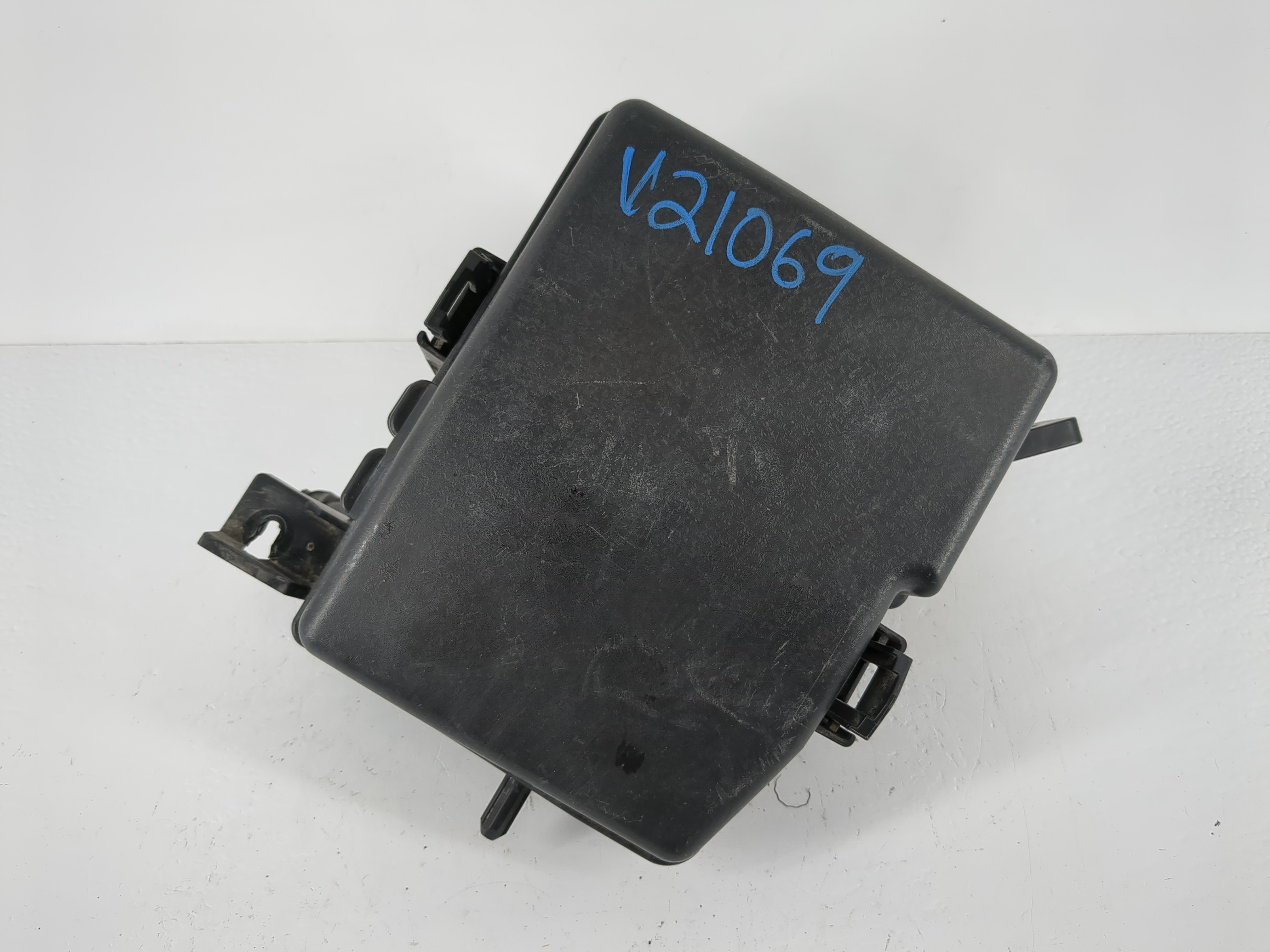 Picture of 2011-2014 Hyundai Sonata Fusebox Fuse Box Relay Module 91950-3s711 1112295