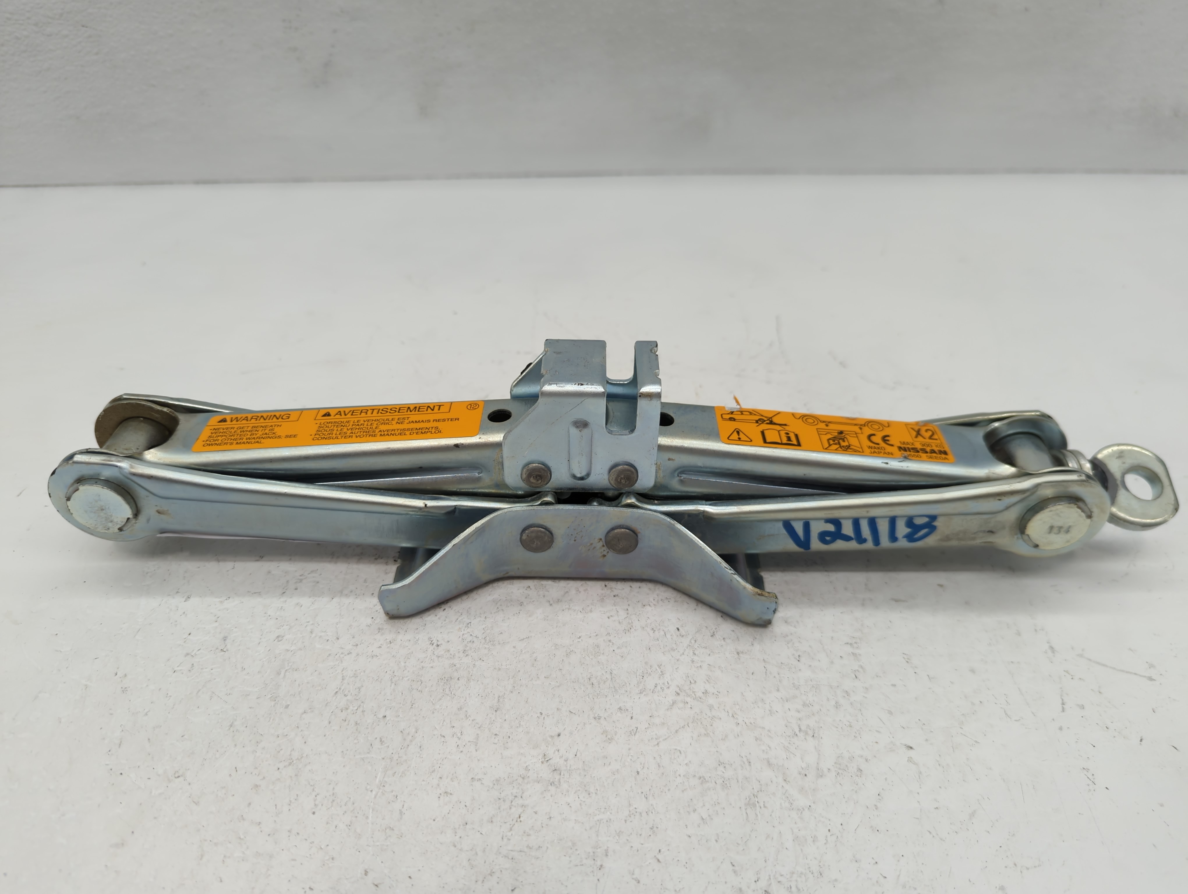 2021 Nissan Versa Spare Scissor Car Jack 1112334 - Oemusedautoparts1.com