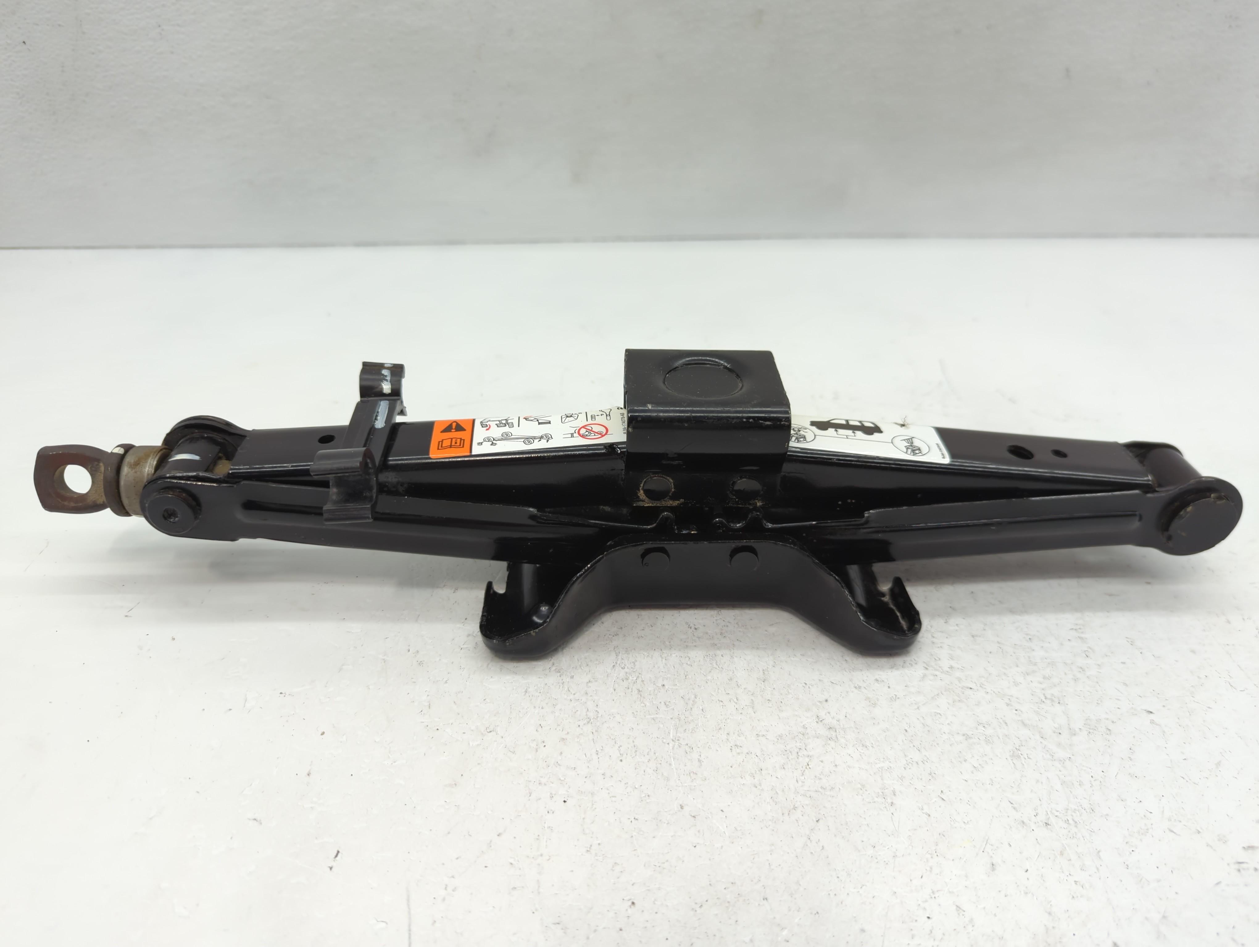 Picture of 2012 Mercury Mariner Spare Scissor Car Jack 1112335
