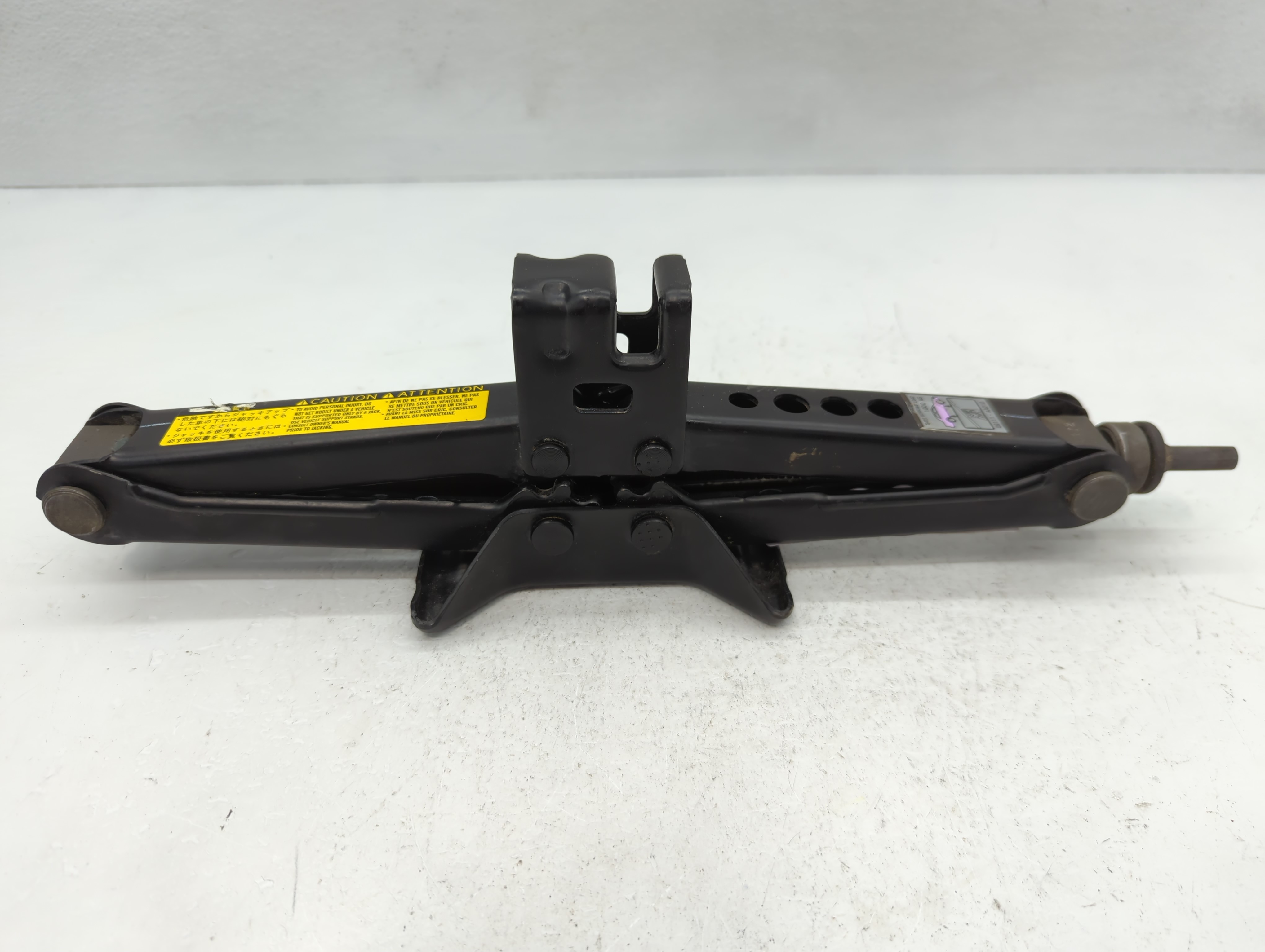 2008 Toyota Camry Spare Scissor Car Jack 1112339 - Oemusedautoparts1.com