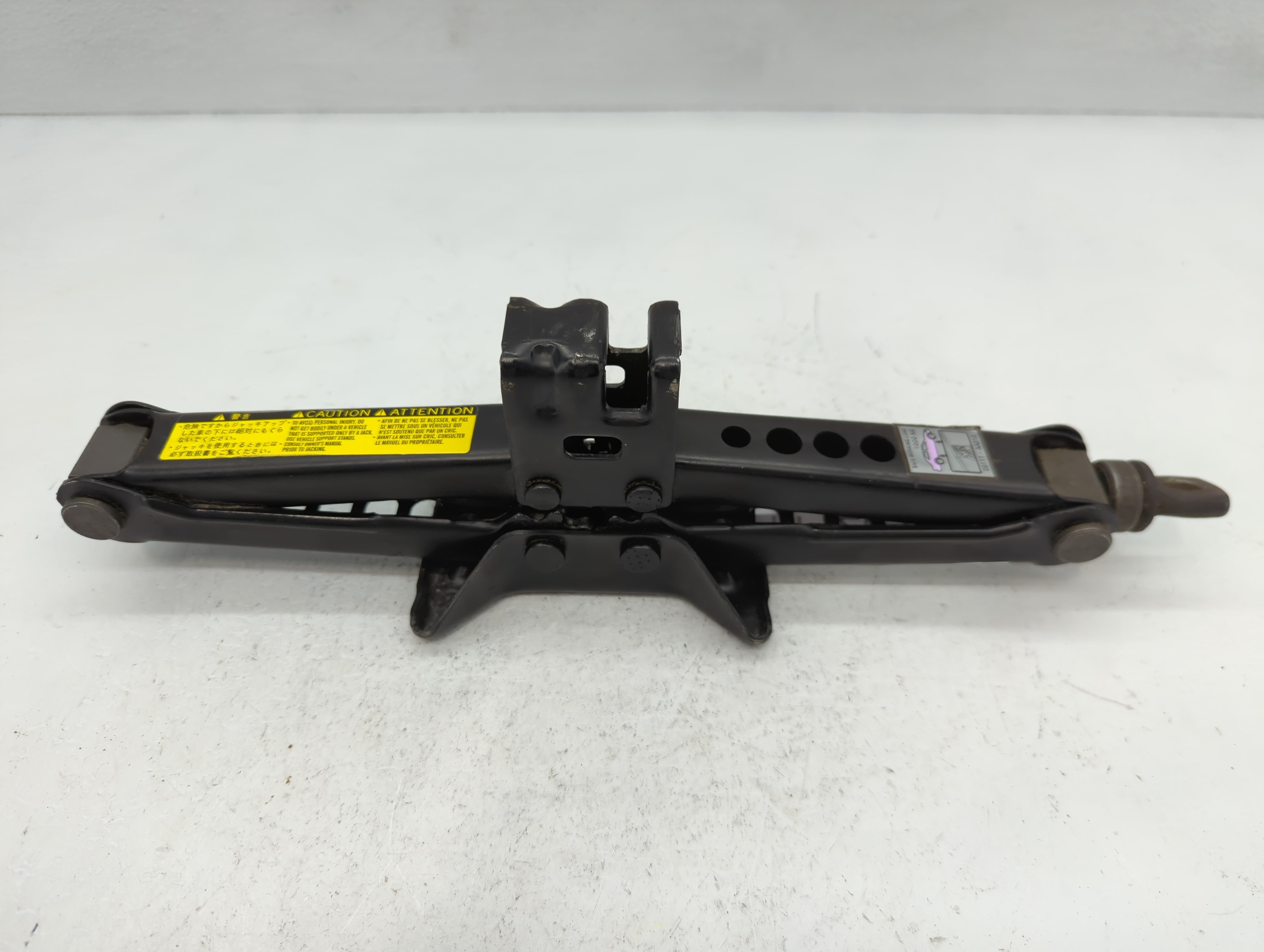 2008 Toyota Camry Spare Scissor Car Jack 1112345 - Oemusedautoparts1.com