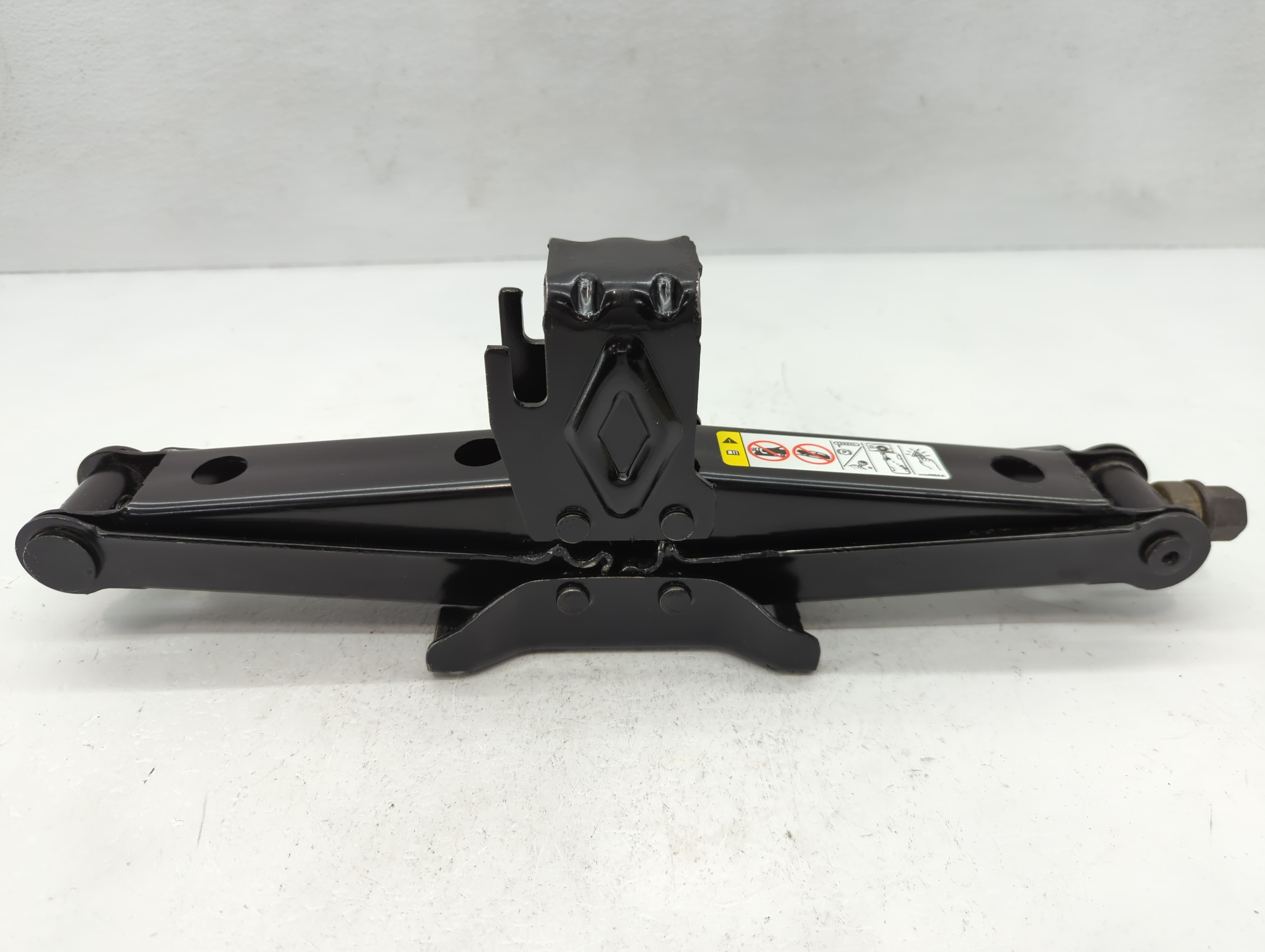 2013 Chrysler Town & Country Spare Scissor Car Jack 1112346 - Oemusedautoparts1.com