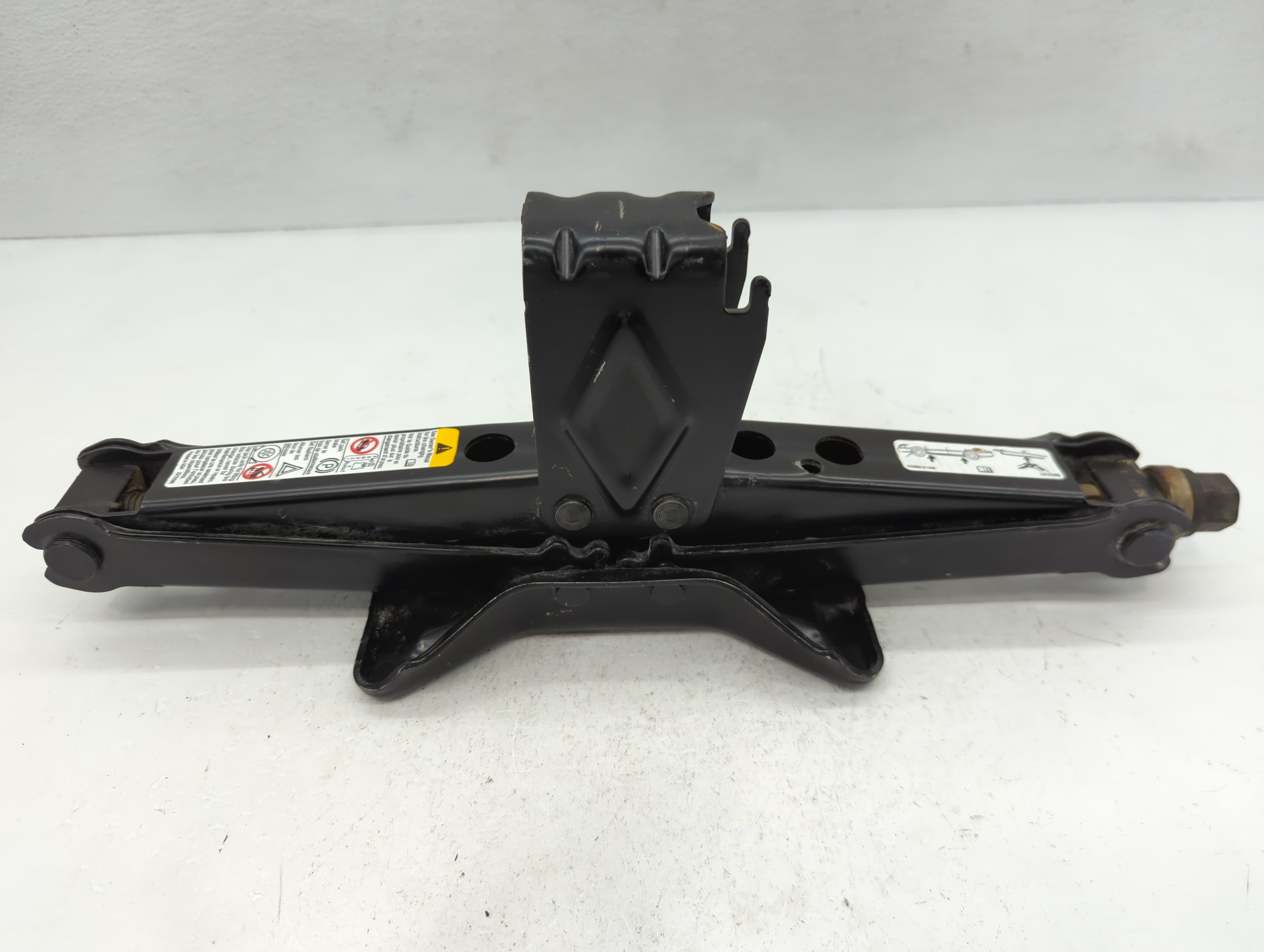Picture of 2013 Buick Enclave Spare Scissor Car Jack 1112348