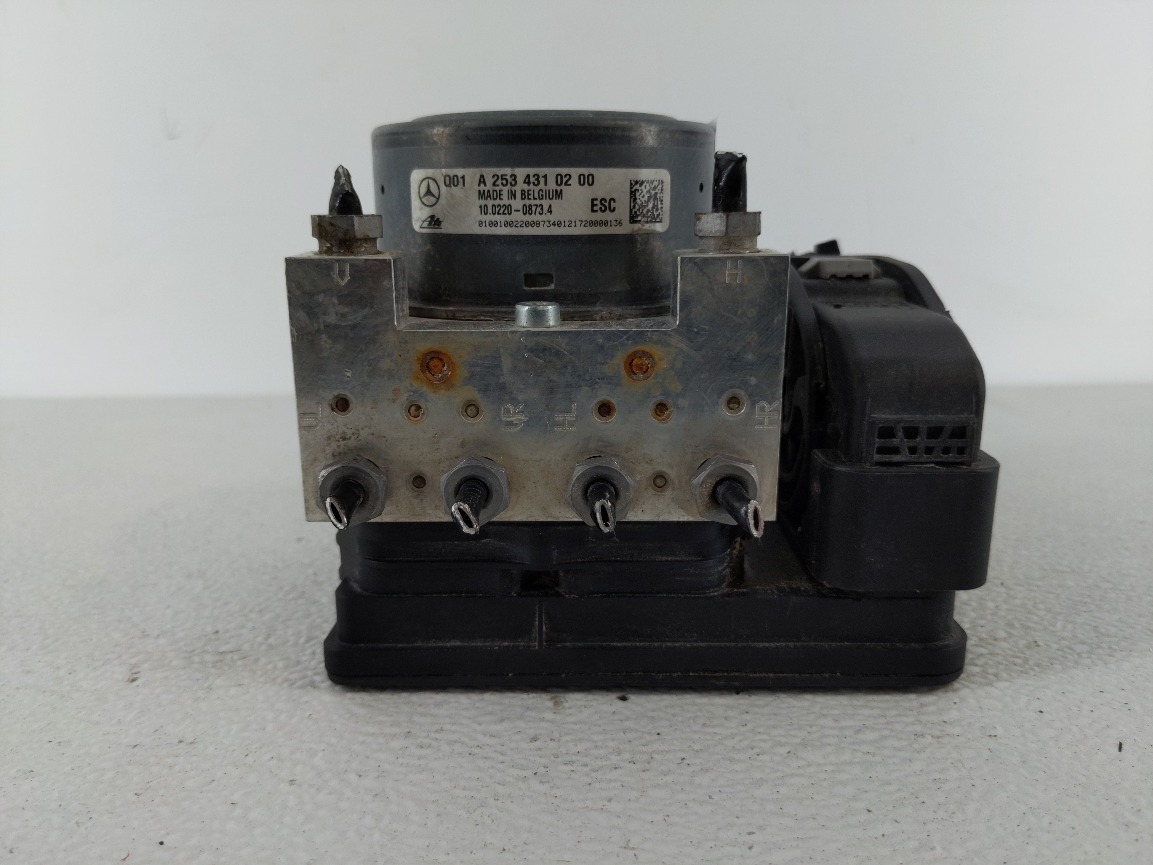 2017-2018 Mercedes-benz C300 Abs Pump Control Module 1112530 - Oemusedautoparts1.com