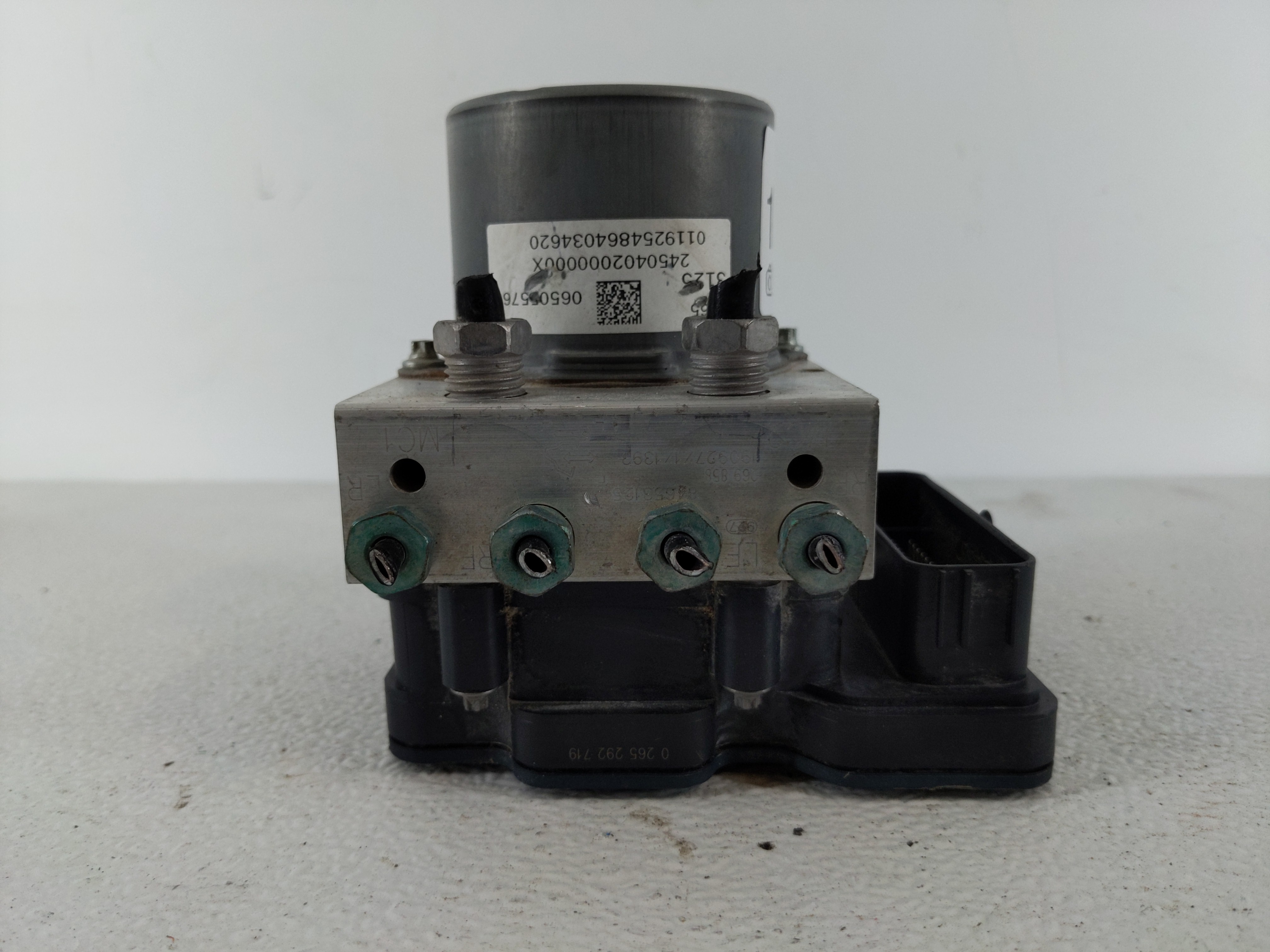 2019-2021 Chevrolet Camaro Abs Pump Control Module 1112542 - Oemusedautoparts1.com