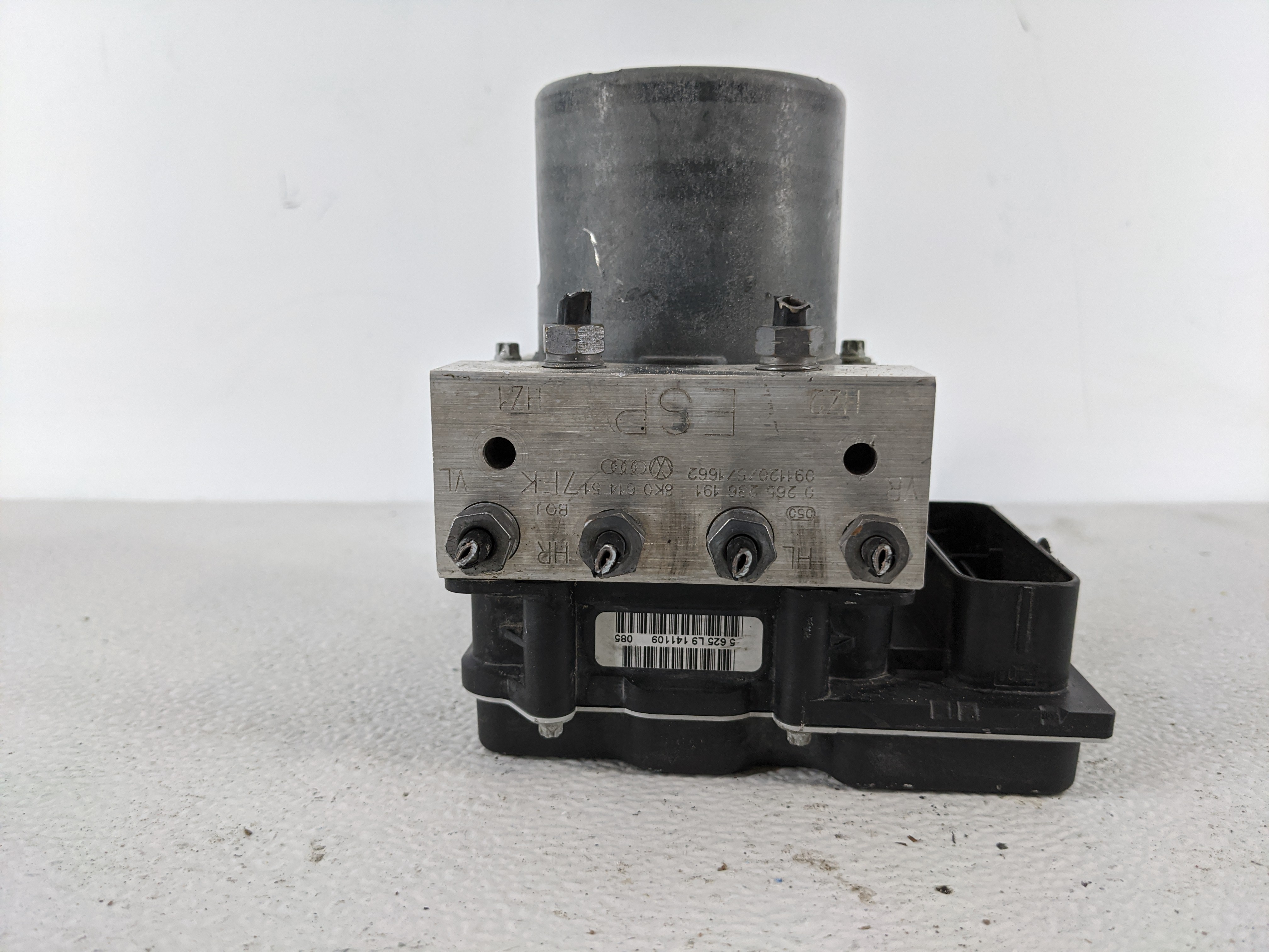 2010-2012 Audi A4 Abs Pump Control Module 1112612 - Oemusedautoparts1.com