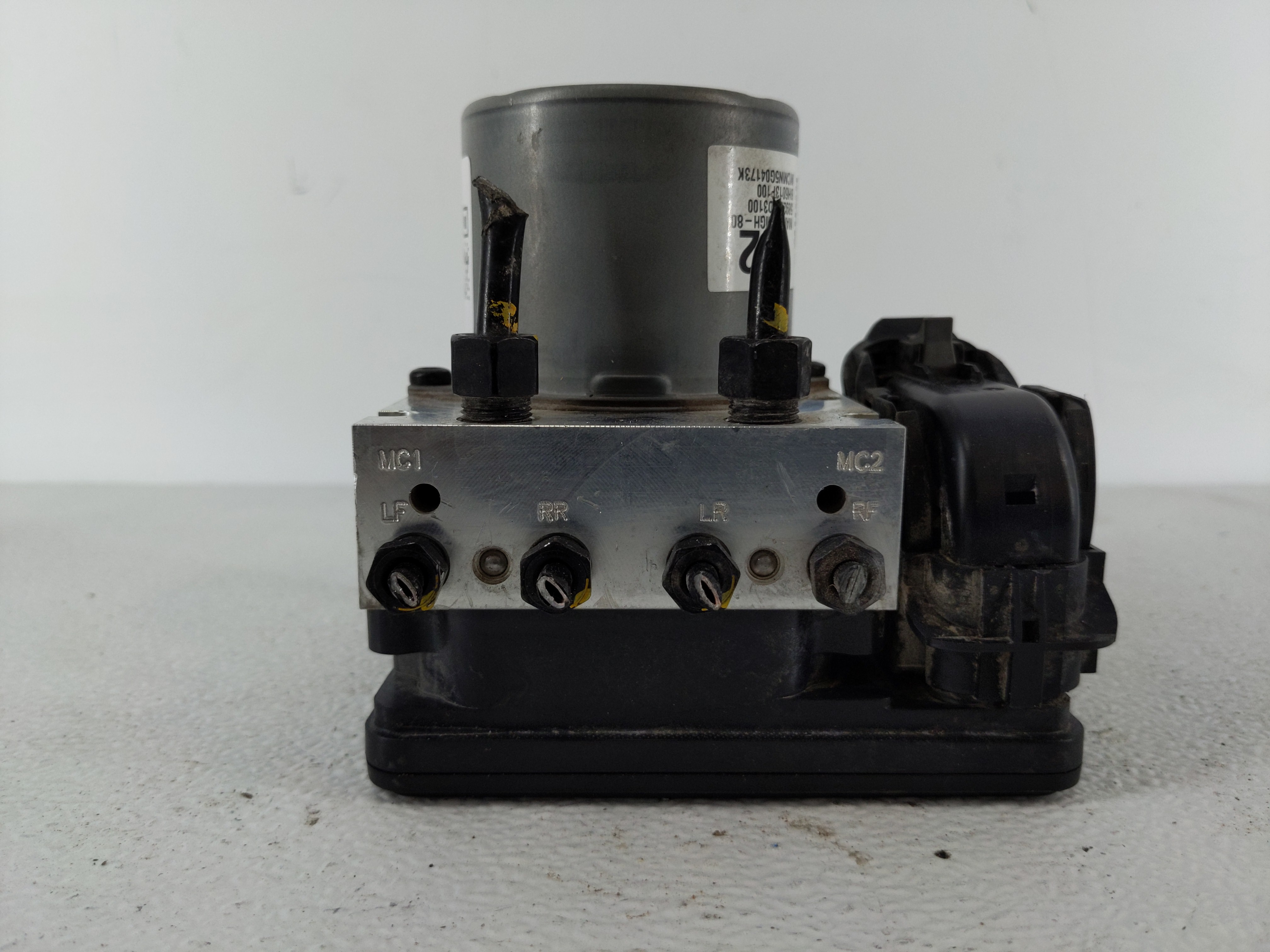 2016-2018 Hyundai Tucson Abs Pump Control Module 1112613 - Oemusedautoparts1.com