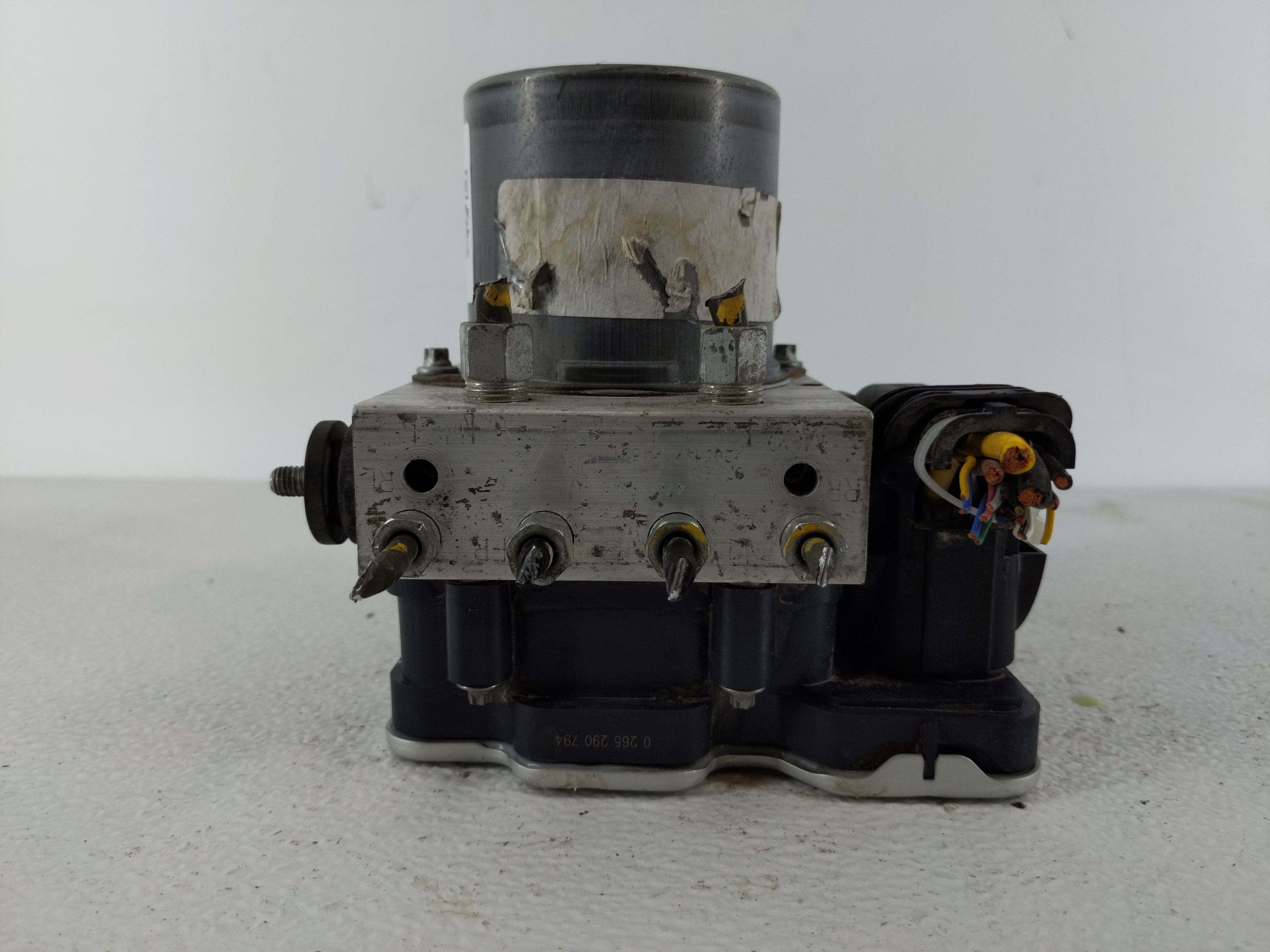 2013-2015 Nissan Altima Abs Pump Control Module 1112615 - Oemusedautoparts1.com