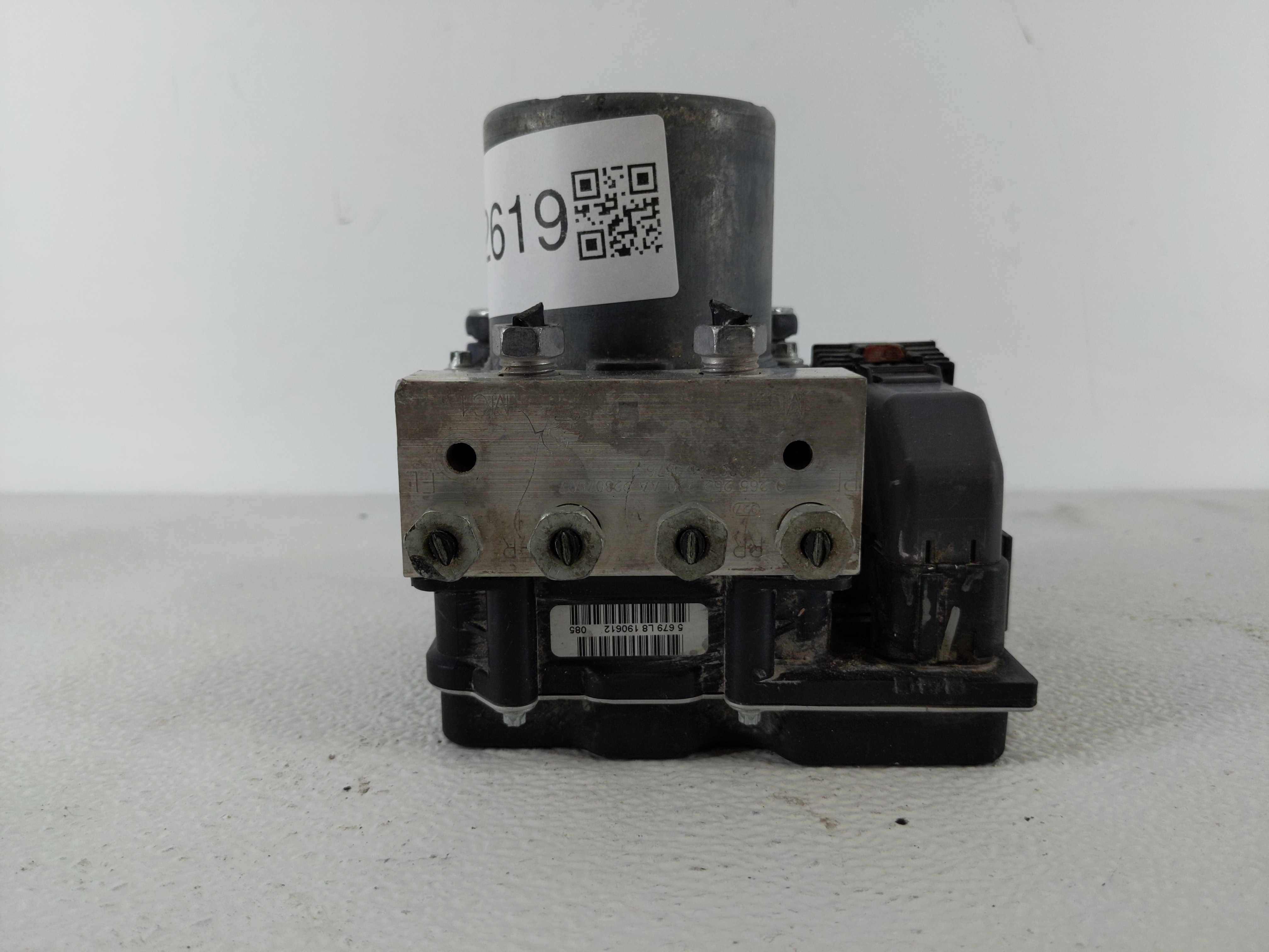 2012-2015 Chevrolet Camaro Abs Pump Control Module 1112619 - Oemusedautoparts1.com