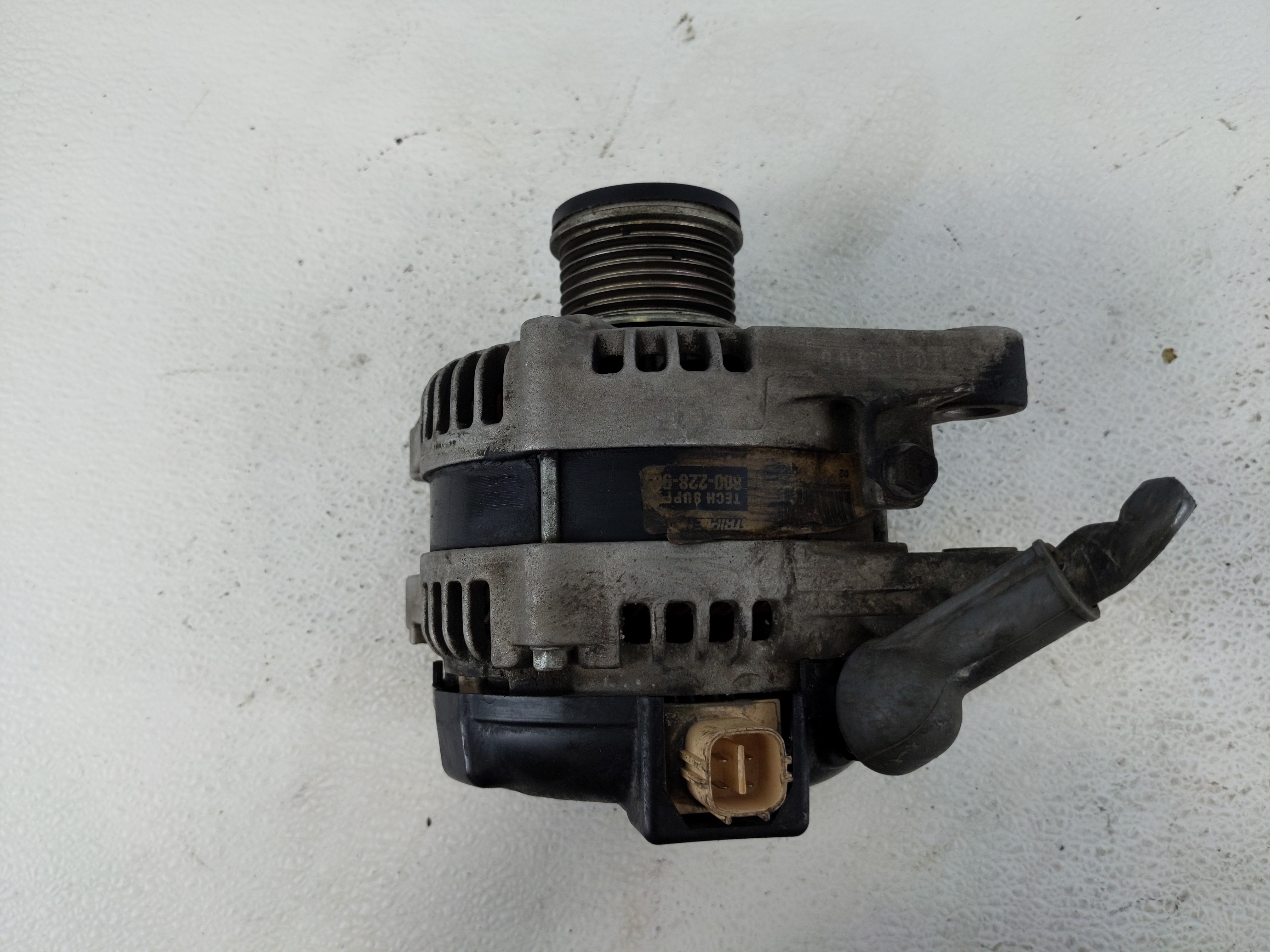 2005 Toyota Avalon Alternator Generator Charging Assembly Engine Oem 1112668 - Oemusedautoparts1.com