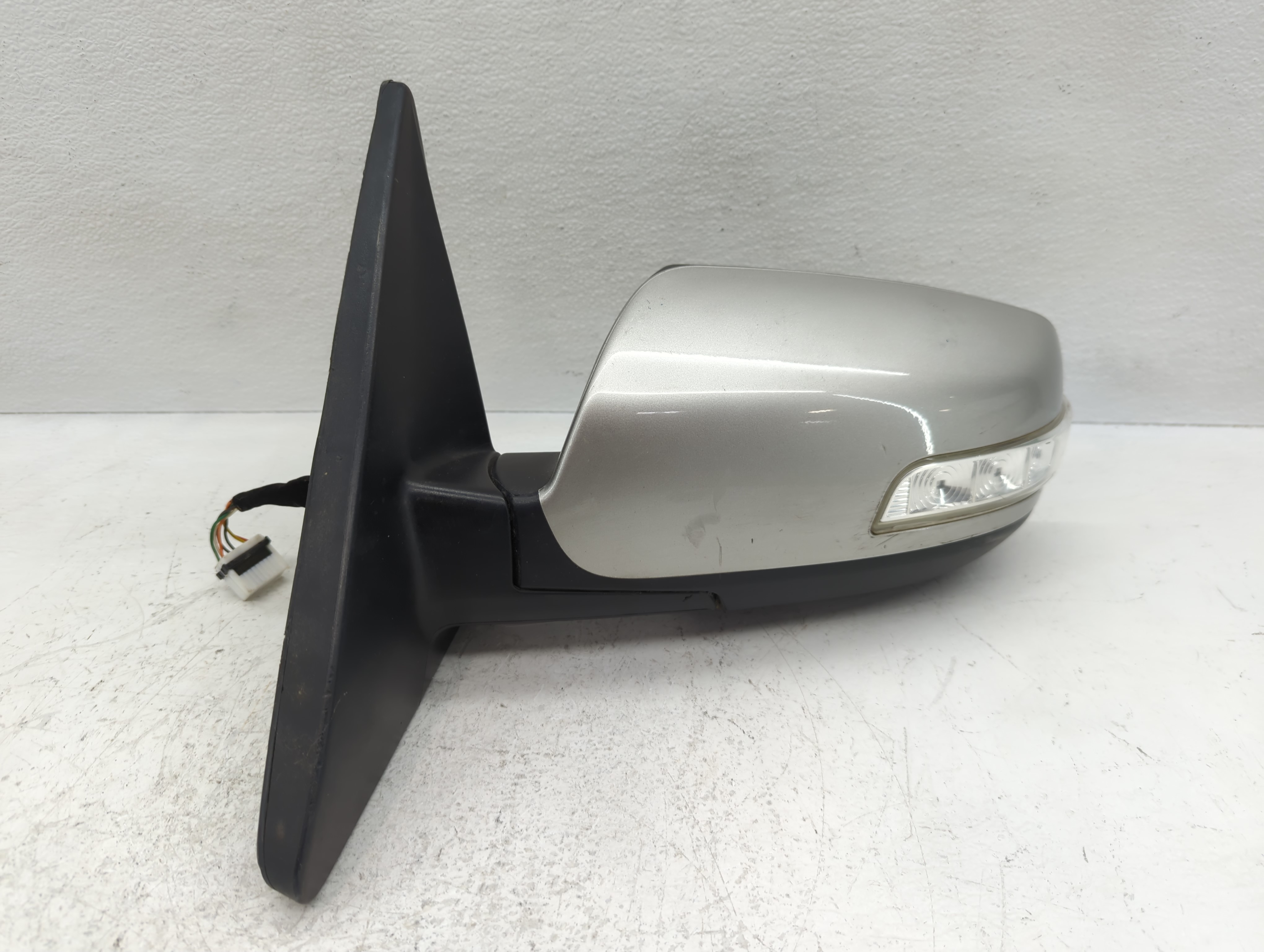 Picture of 2014-2015 Kia Sorento Driver Left Side View Power Door Mirror Silver 1112683