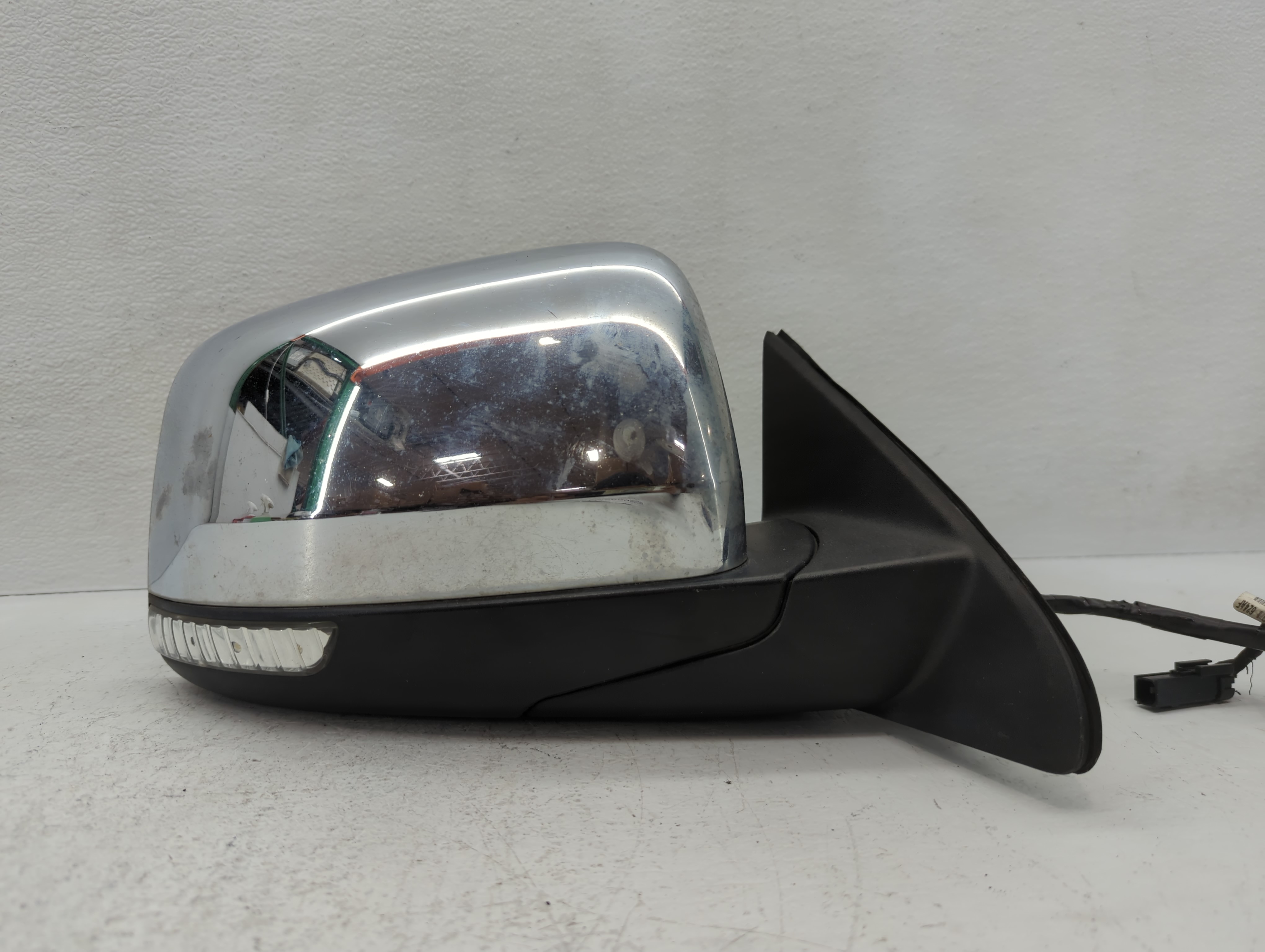 Picture of 2011 Jeep Grand Cherokee Passenger Right Side View Power Door Mirror 1112689