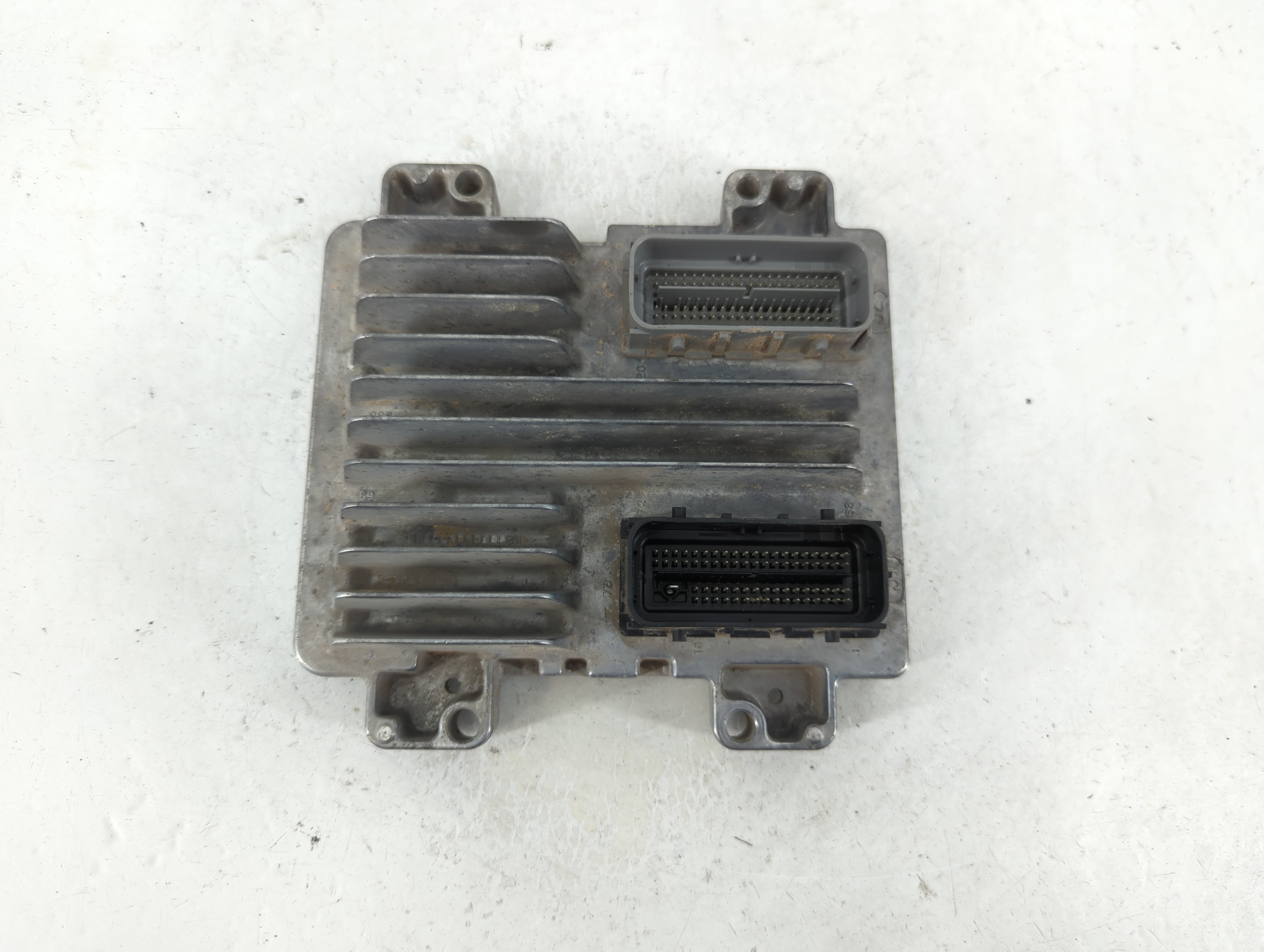 2010-2014 Chevrolet Tahoe Engine Control Computer Ecu Pcm Ecm Pcu Oem 1112745 - Oemusedautoparts1.com