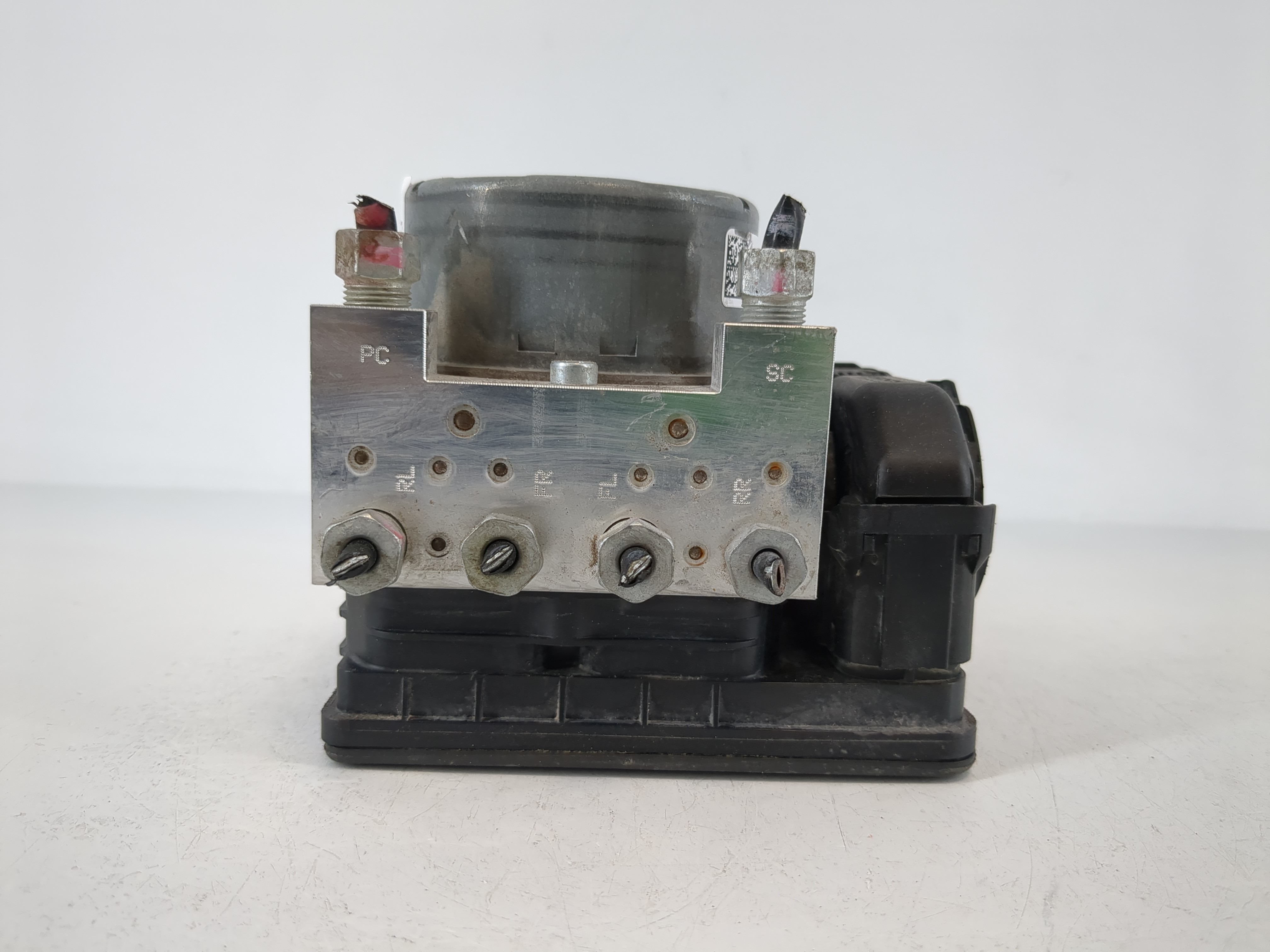 2018 Cadillac Xts Abs Pump Control Module 1112807 - Oemusedautoparts1.com