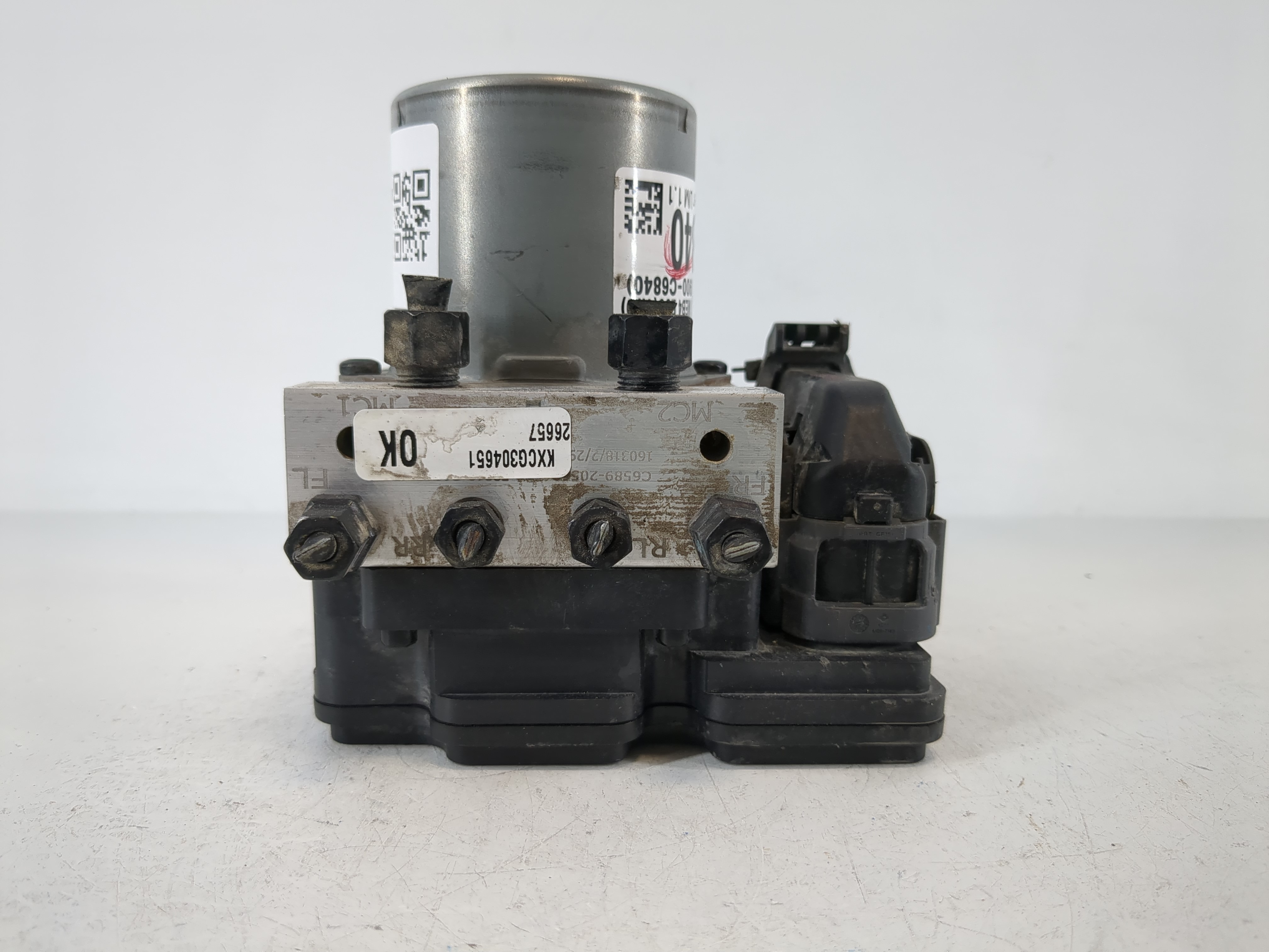 Picture of 2016-2018 Kia Sorento Abs Pump Control Module 1112867