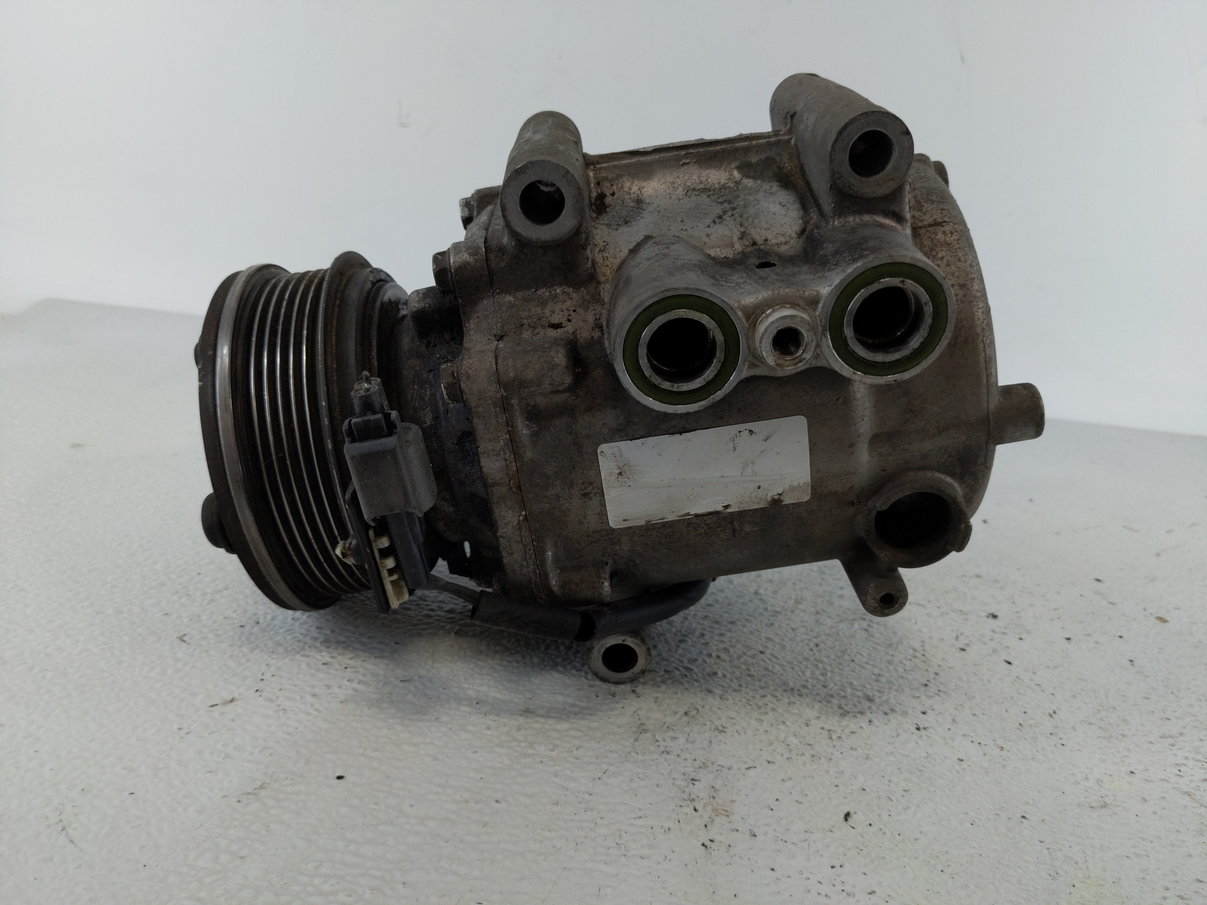 Picture of 2004-2007 Saturn Vue Air Conditioning A/c Ac Compressor Oem 1112908