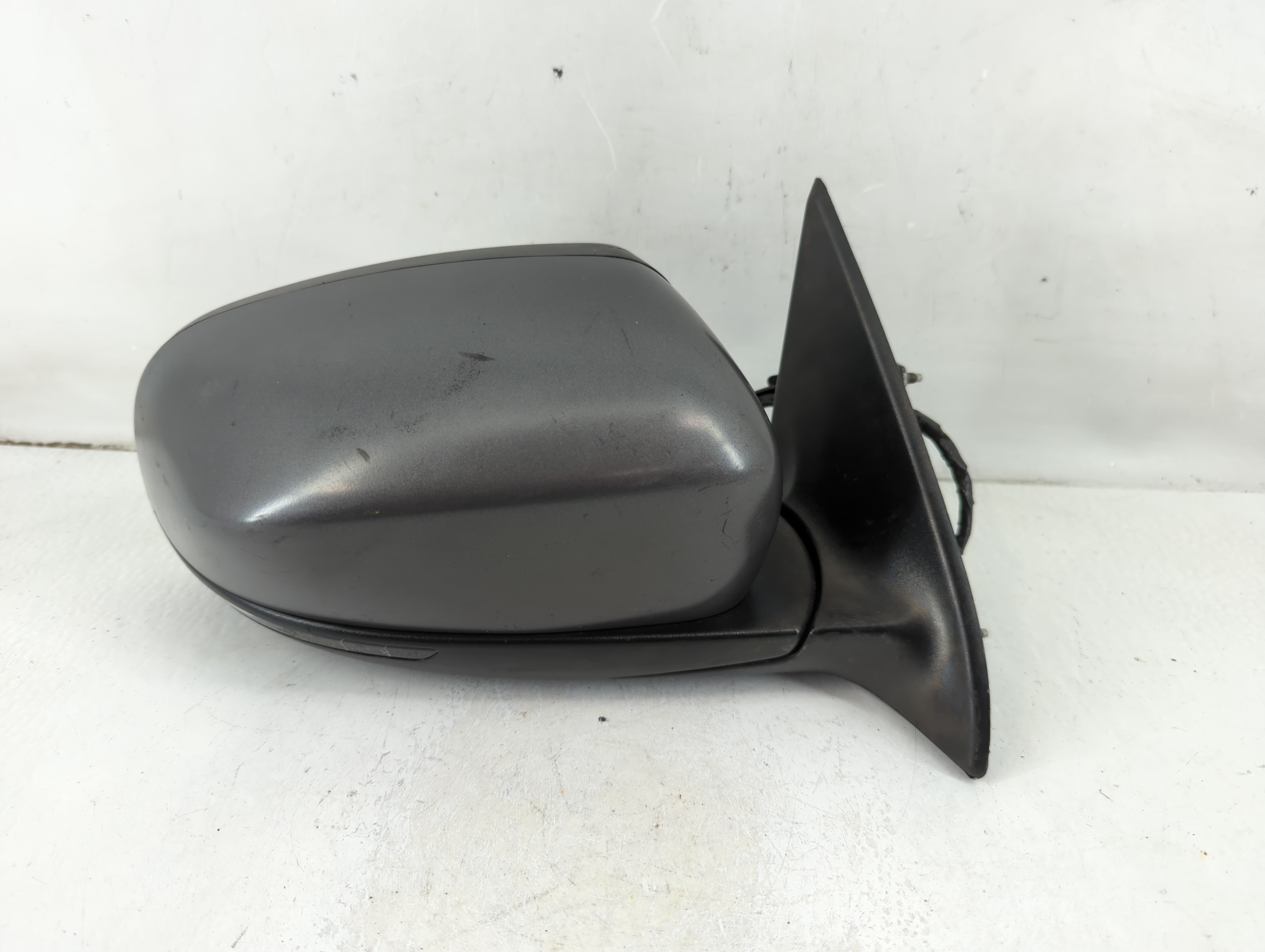 2014-2021 Jeep Cherokee Passenger Right Side View Power Door Mirror Grey 1112915 - Oemusedautoparts1.com