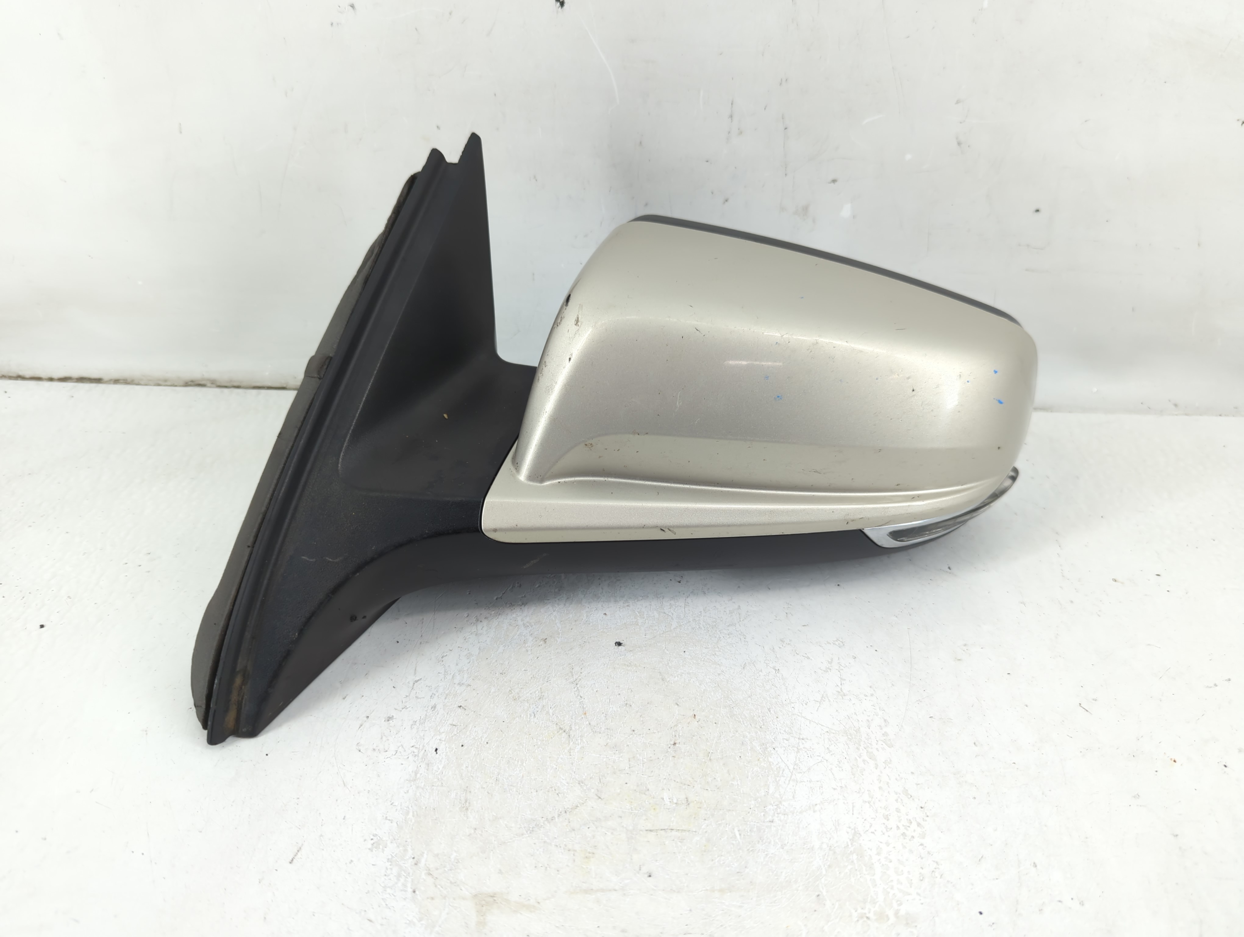 2016-2018 Chevrolet Malibu Driver Left Side View Power Door Mirror Beige 1112917 - Oemusedautoparts1.com