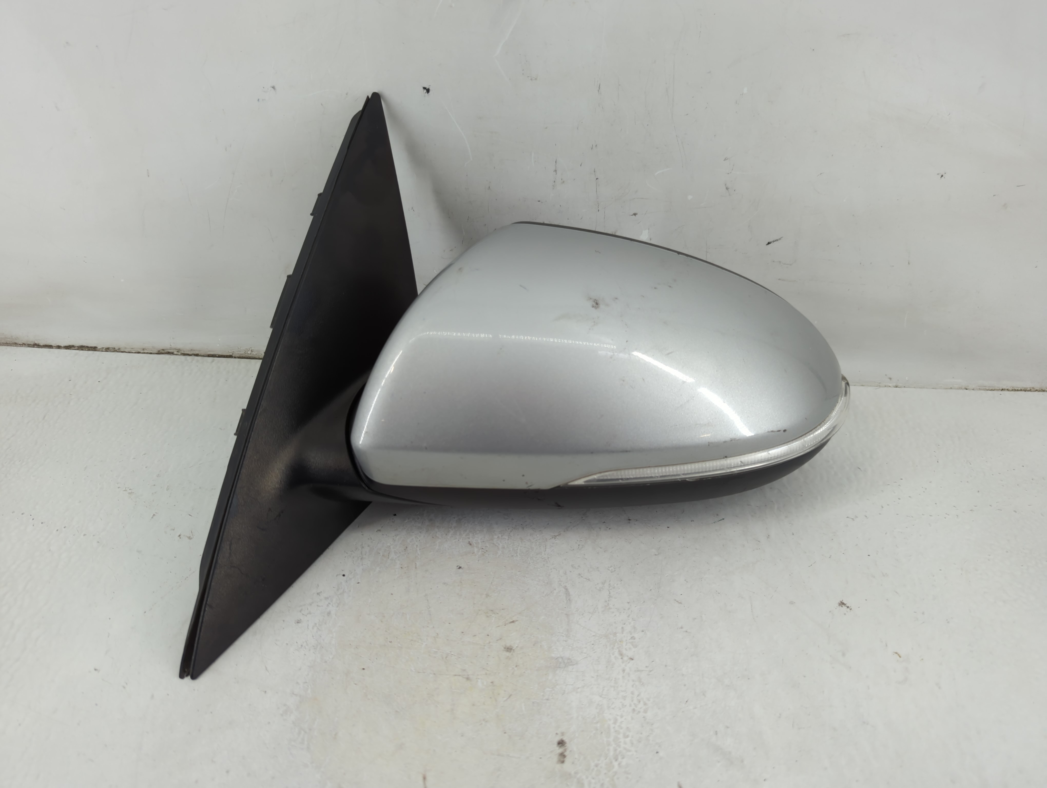 Picture of 2016-2018 Kia Optima Driver Left Side View Power Door Mirror Silver 1112951