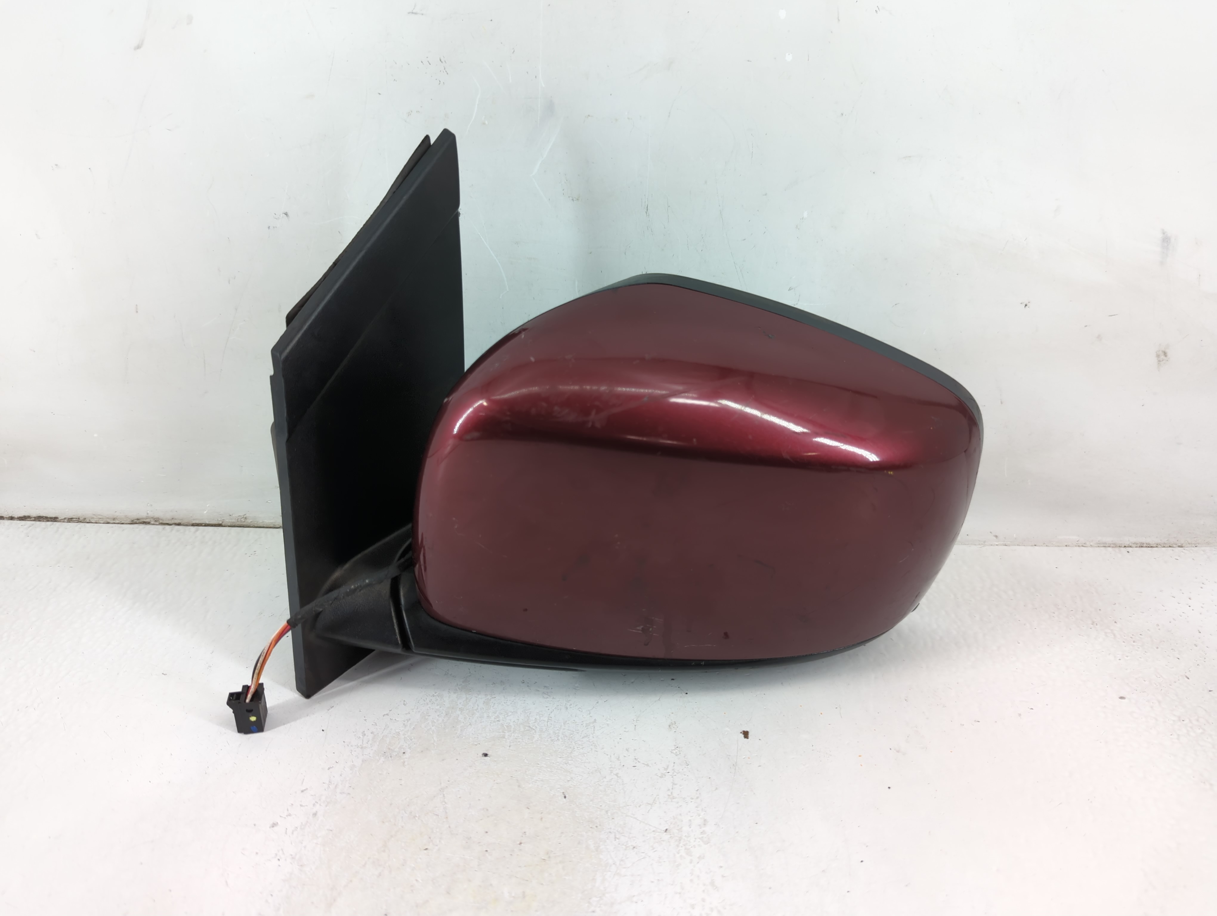 Dodge Caravan Driver Left Side View Power Door Mirror Red 1113039 - Oemusedautoparts1.com