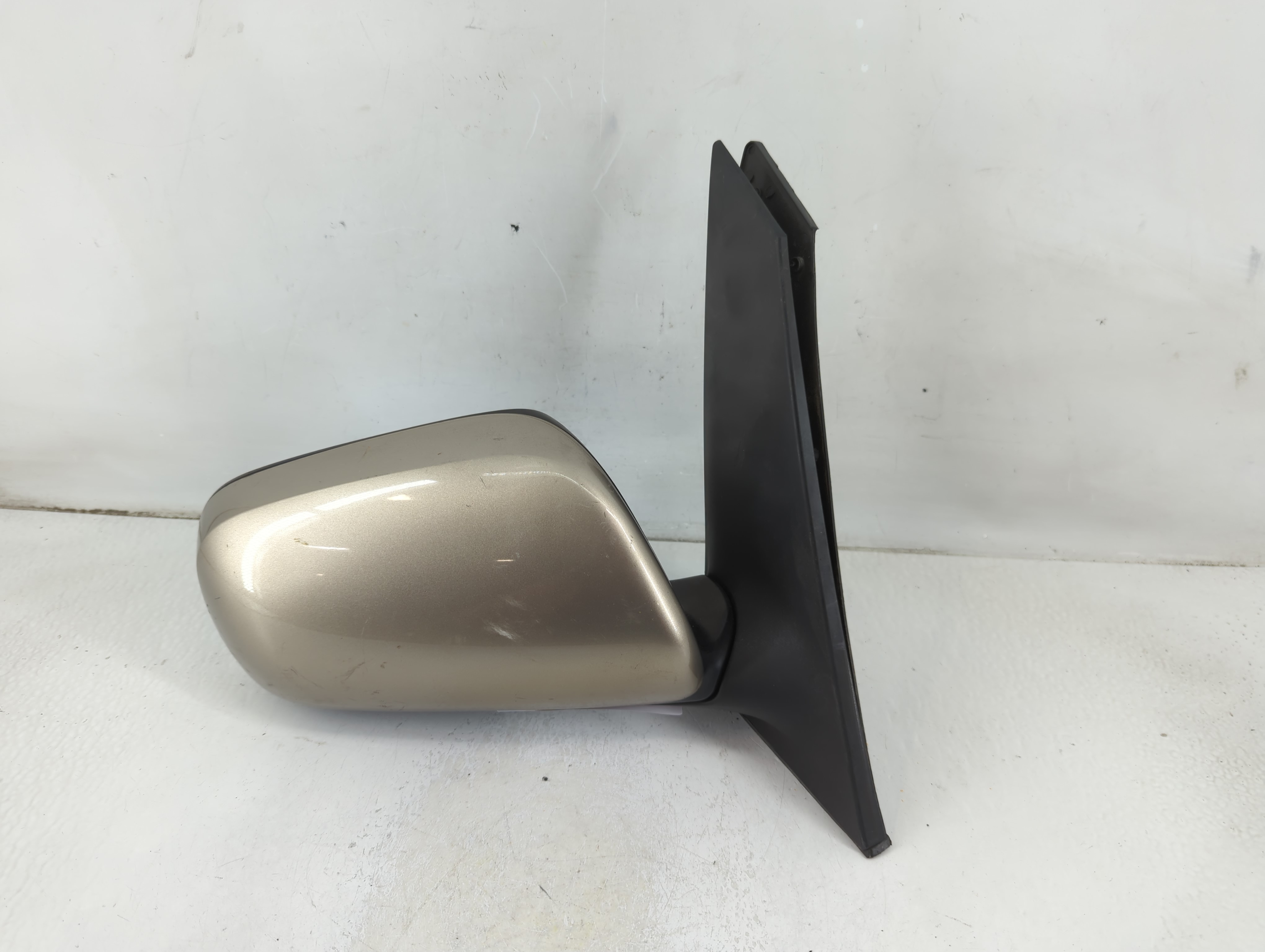 2008-2009 Toyota Prius Passenger Right Side View Power Door Mirror Tan 1113041 - Oemusedautoparts1.com