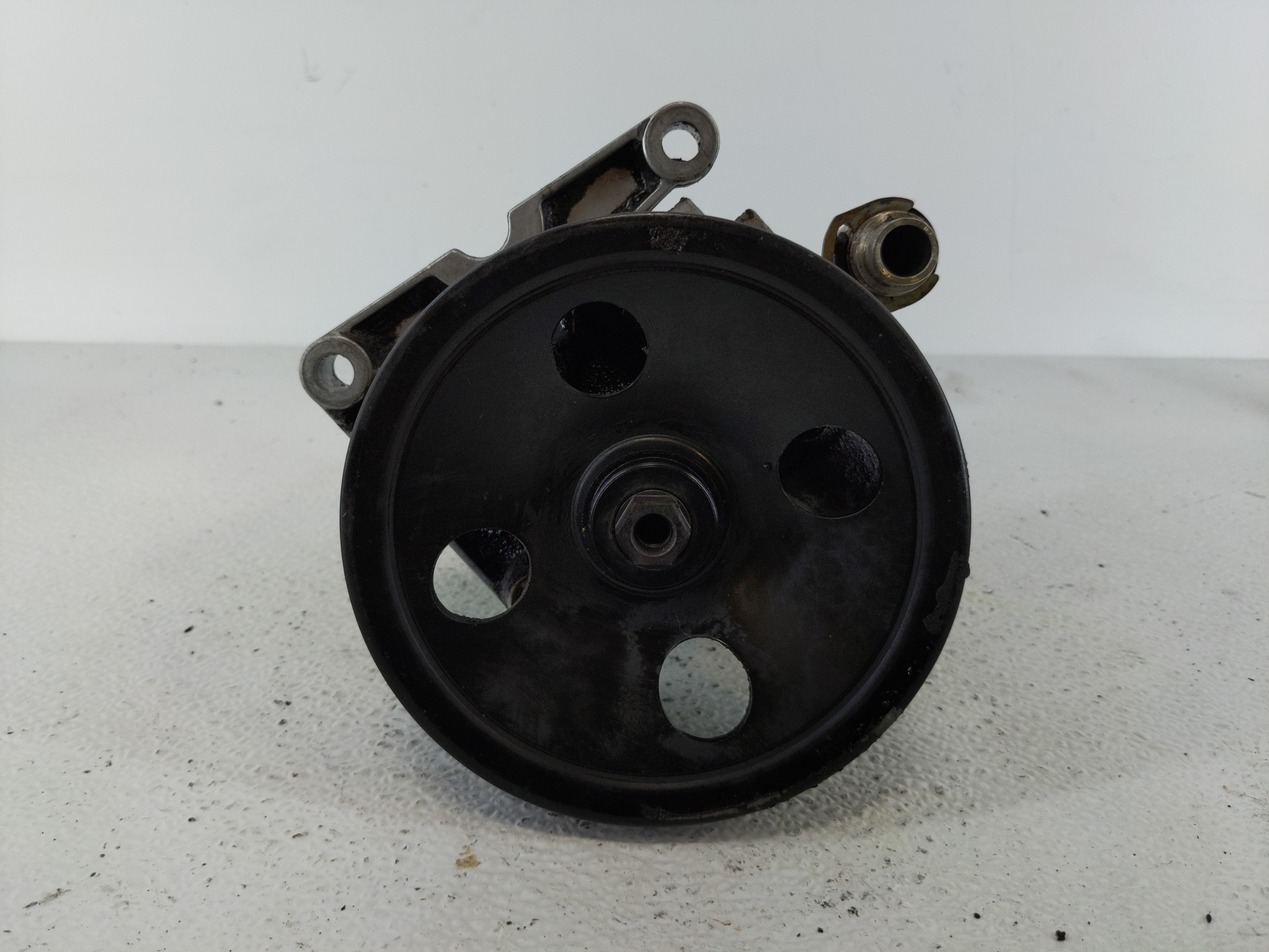 2000-2005 Chevrolet Impala Power Steering Column Pump Oem 1113048 - Oemusedautoparts1.com