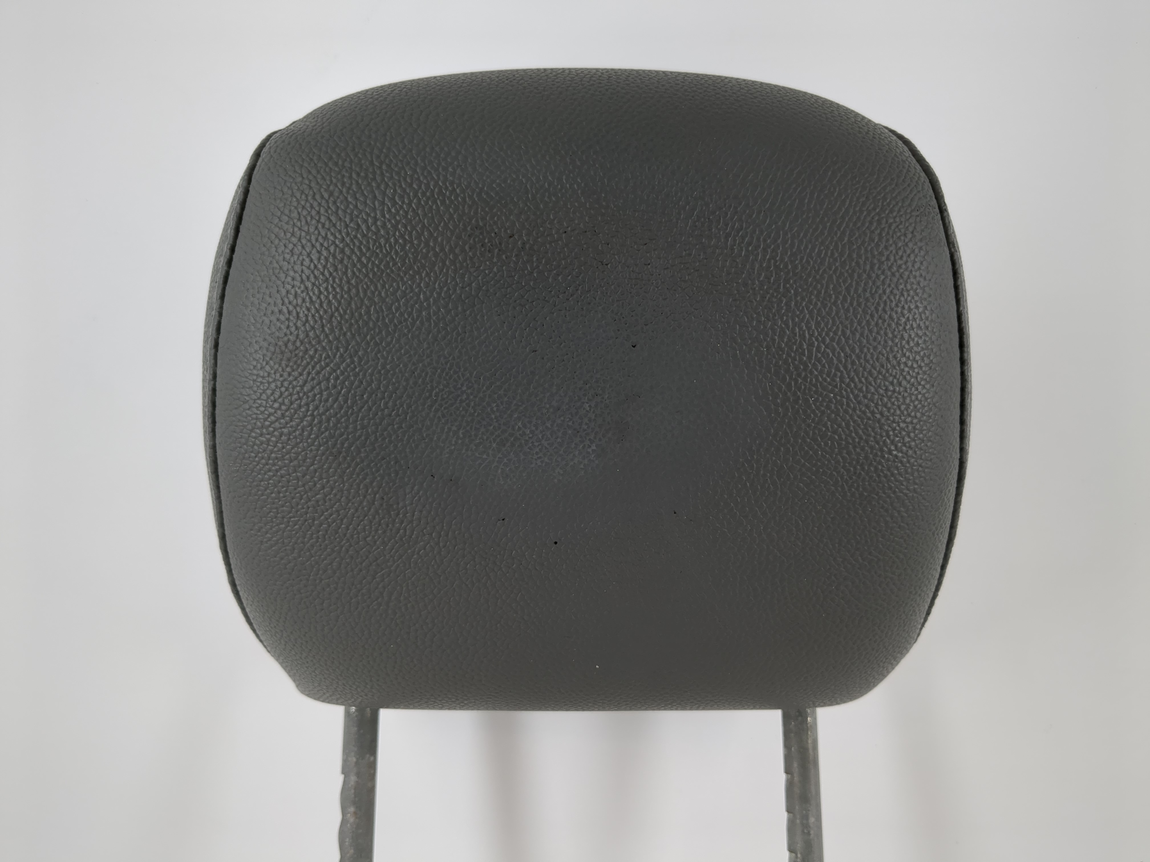 2008-2010 Chrysler Town & Country Headrest Head Rest Rear Seat Black 1113096 - Oemusedautoparts1.com