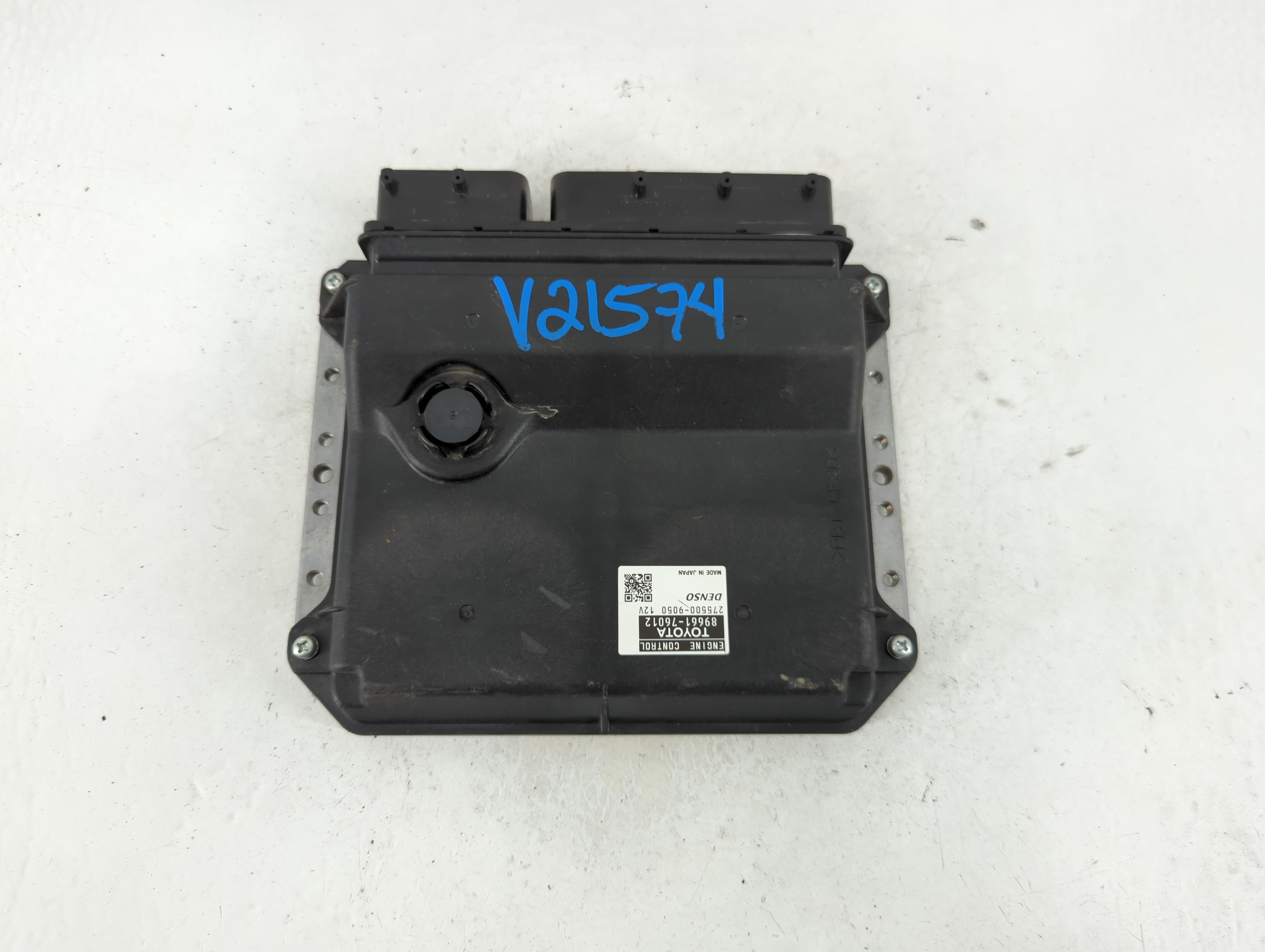 Picture of 2013-2013 Lexus Ct200h Engine Control Computer Ecu Pcm Ecm Pcu Oem 1113130