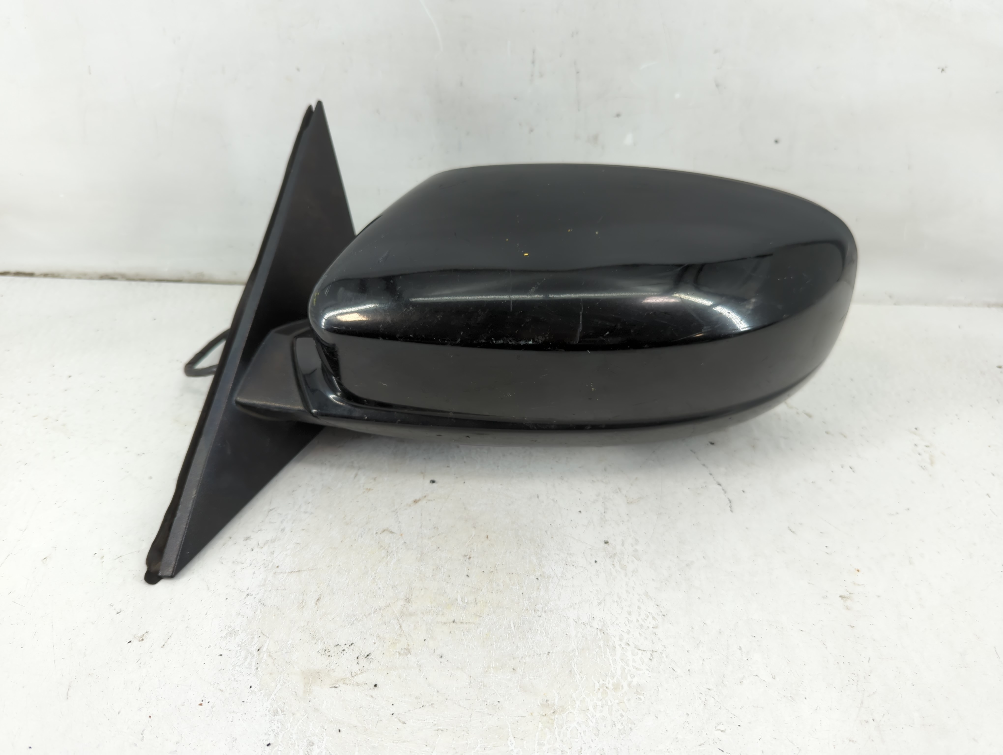 2011-2014 Chrysler 300 Driver Left Side View Power Door Mirror Black 1113150 - Oemusedautoparts1.com