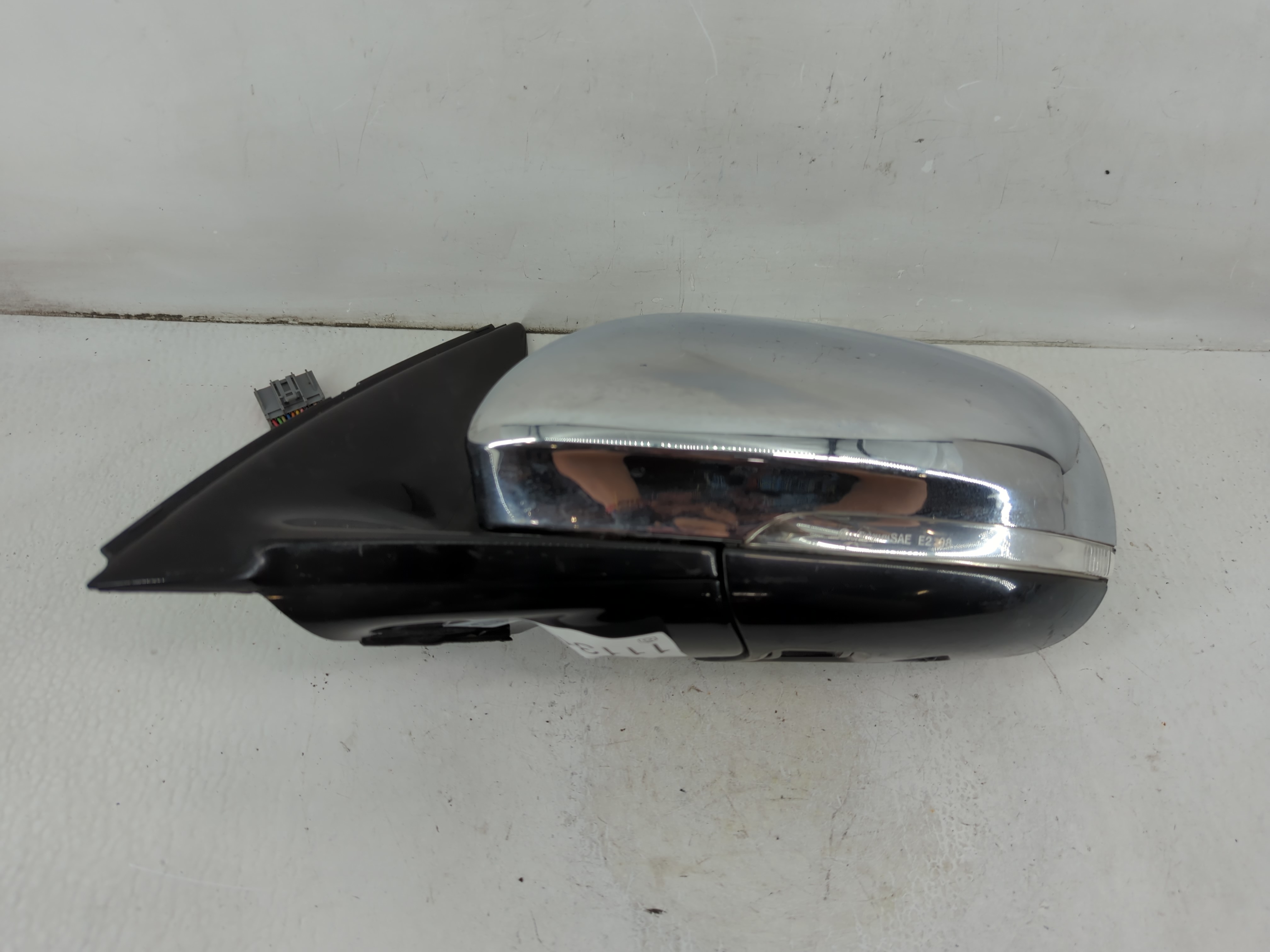 2010-2015 Jaguar Xj Driver Left Side View Power Door Mirror Chrome 1113182 - Oemusedautoparts1.com