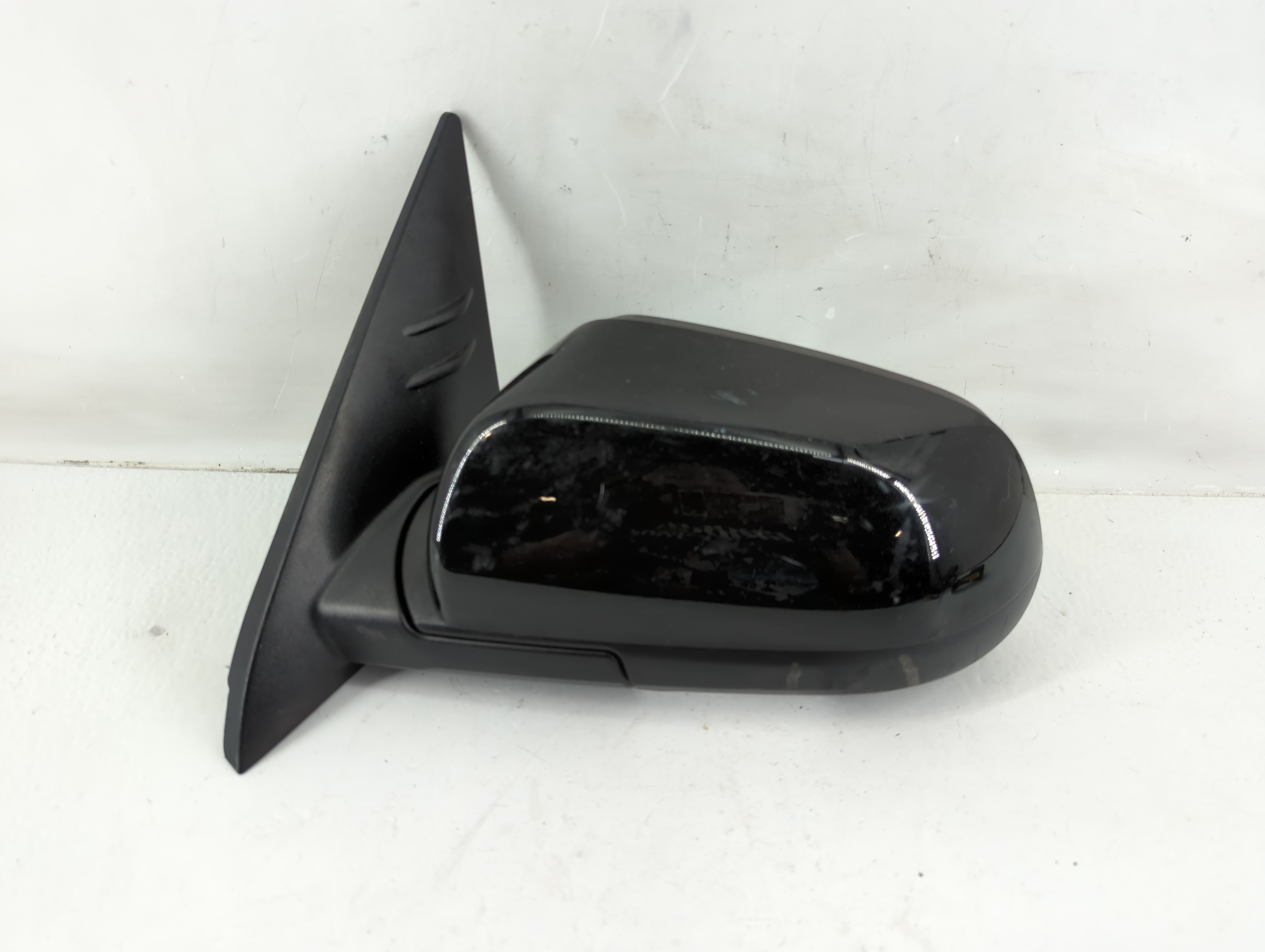 Picture of 2020-2020 Hyundai Venue Driver Left Side View Power Door Mirror Black 1113183