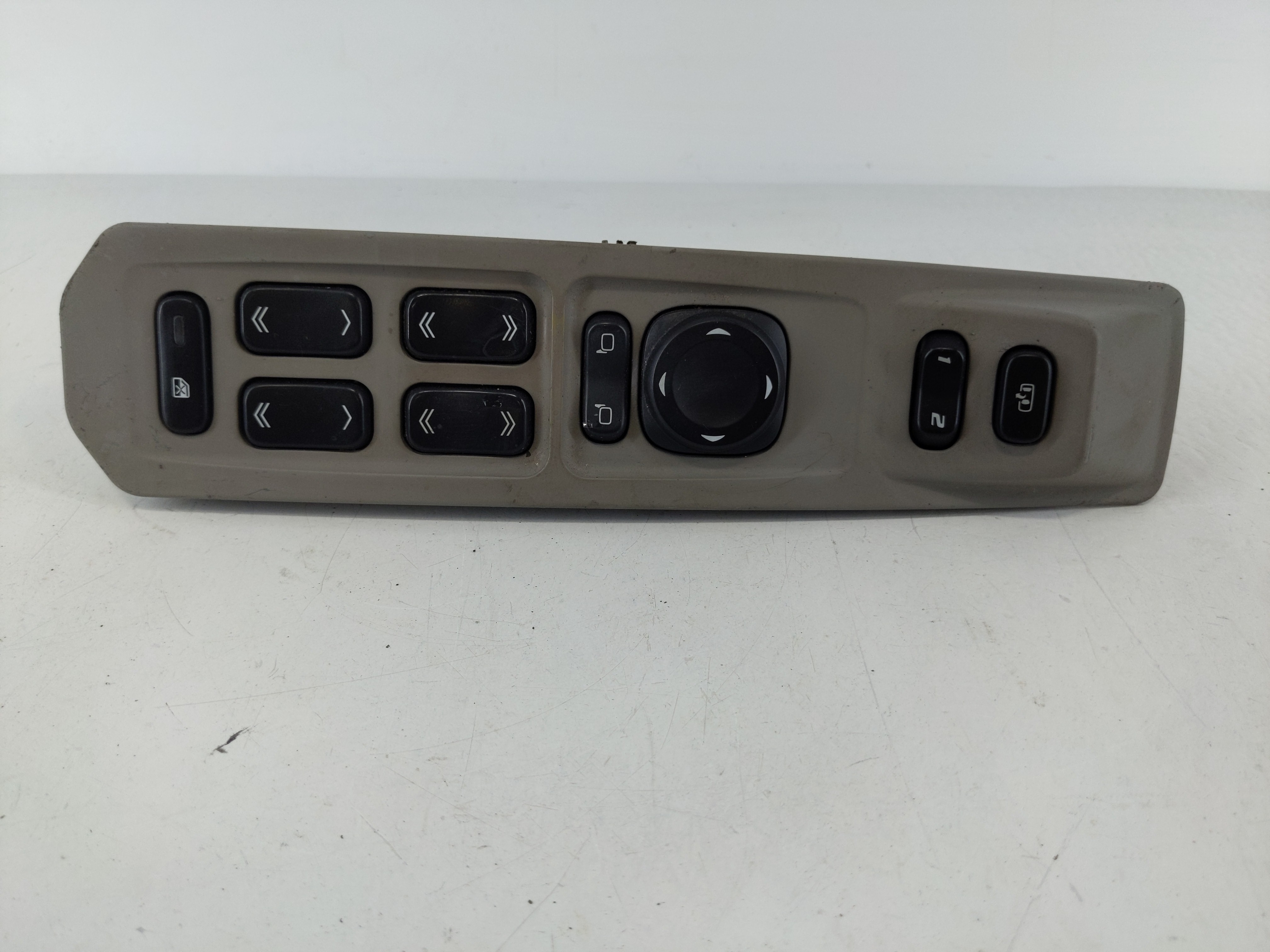 2004-2006 Cadillac Srx Driver Left Door Master Power Window Switch 1113303 - Oemusedautoparts1.com