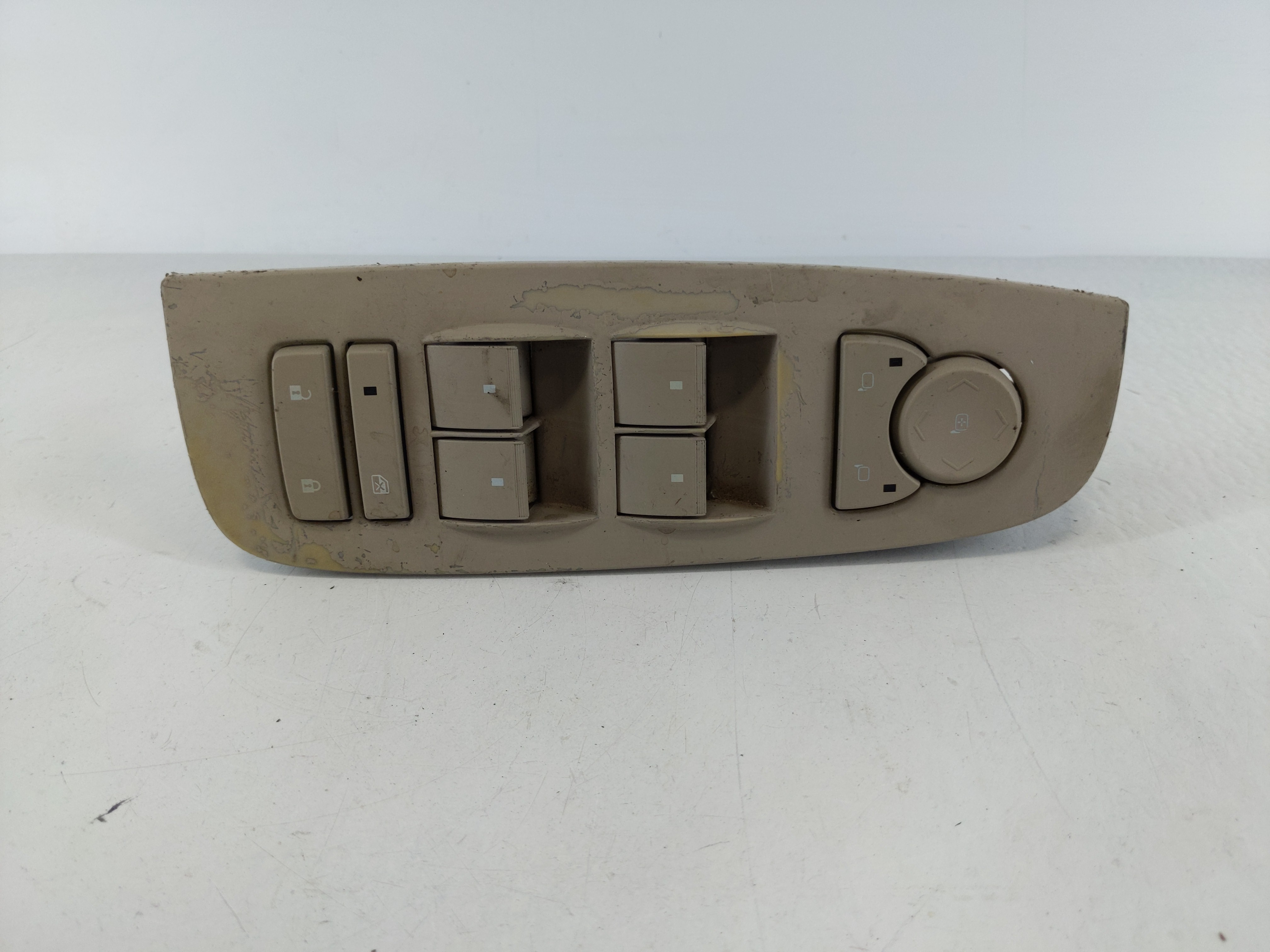 2006-2011 Cadillac Dts Driver Left Door Master Power Window Switch 1114674 - Oemusedautoparts1.com