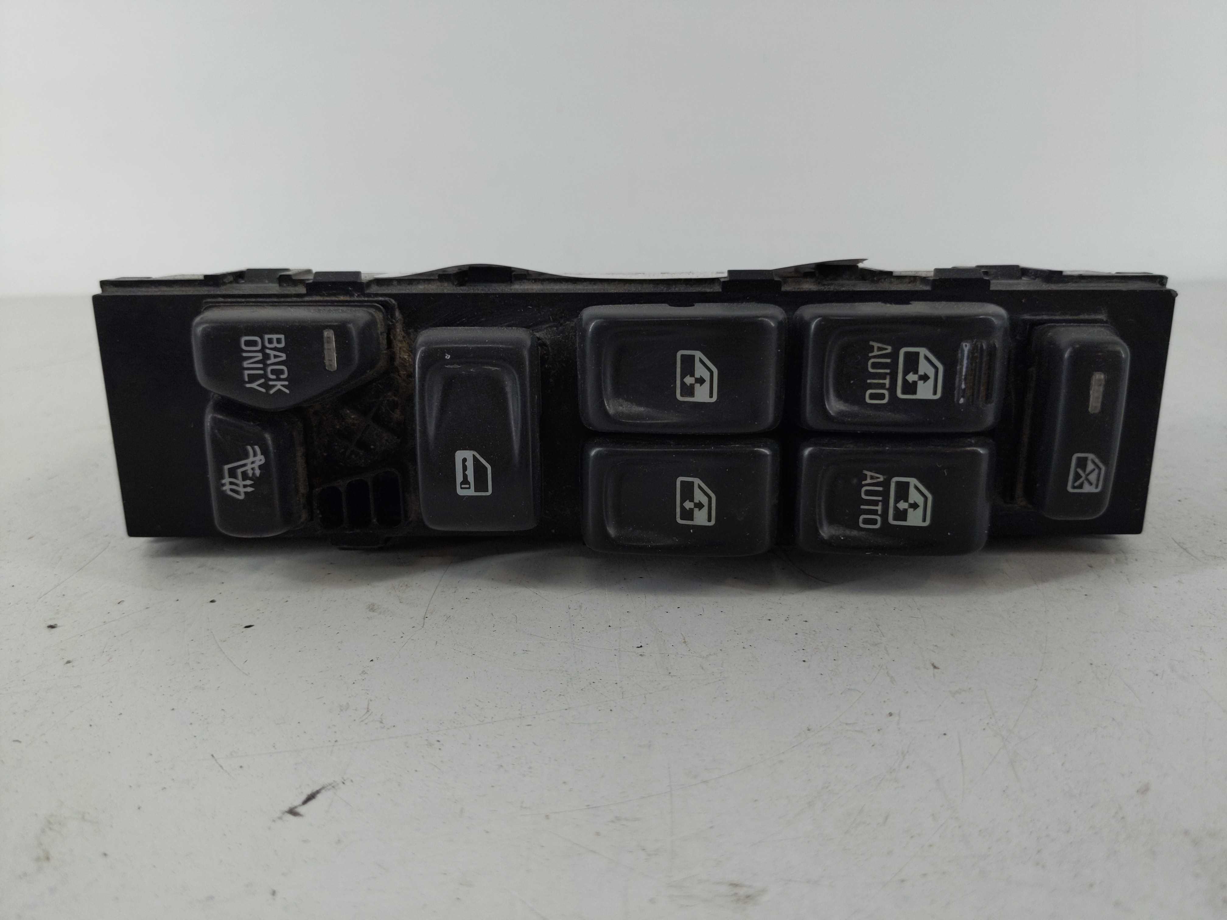 2005-2007 Buick Rainier Driver Left Door Master Power Window Switch 1114676 - Oemusedautoparts1.com