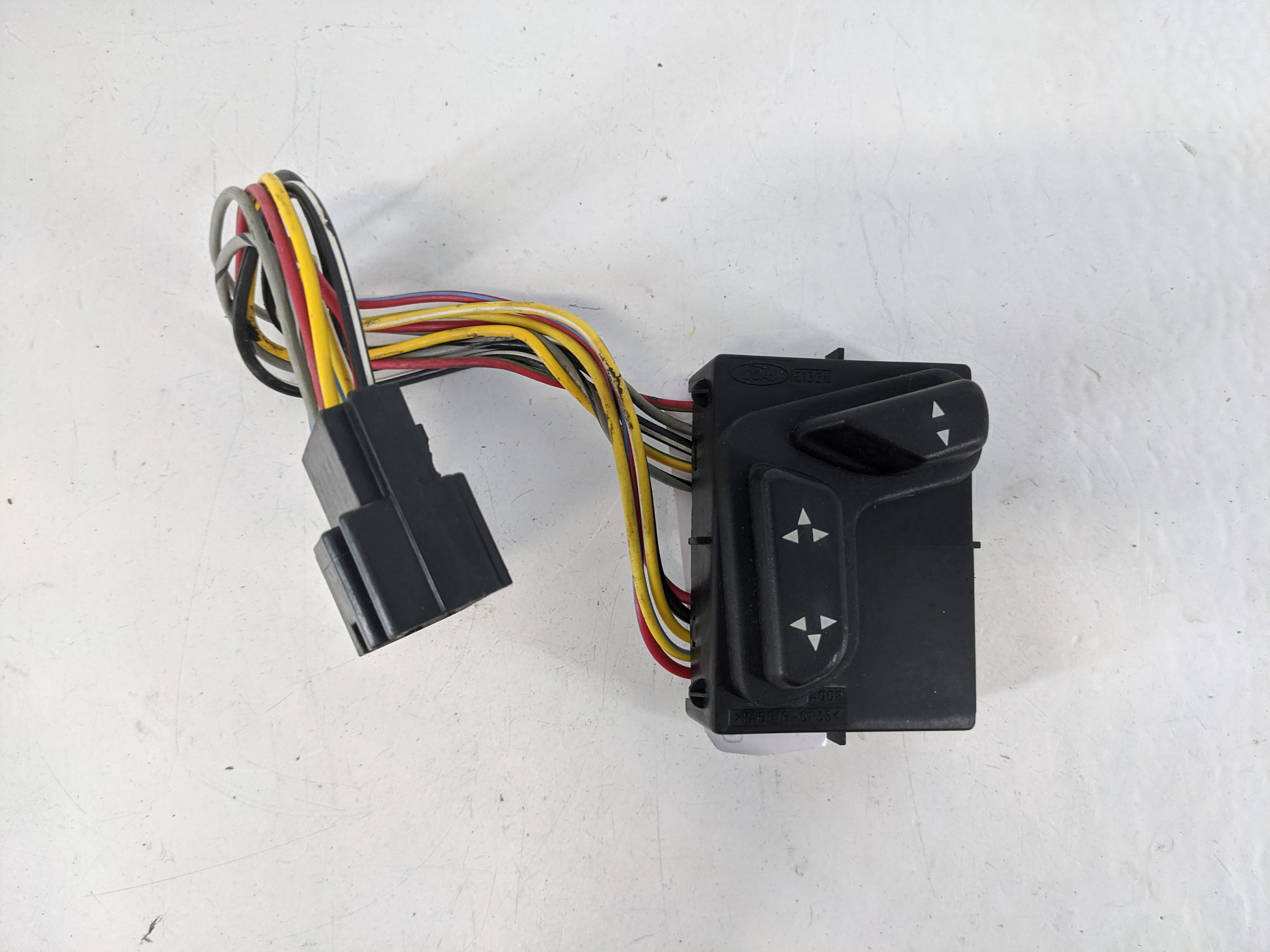2004 Lincoln Town Car Replace Title 1114680 - Oemusedautoparts1.com