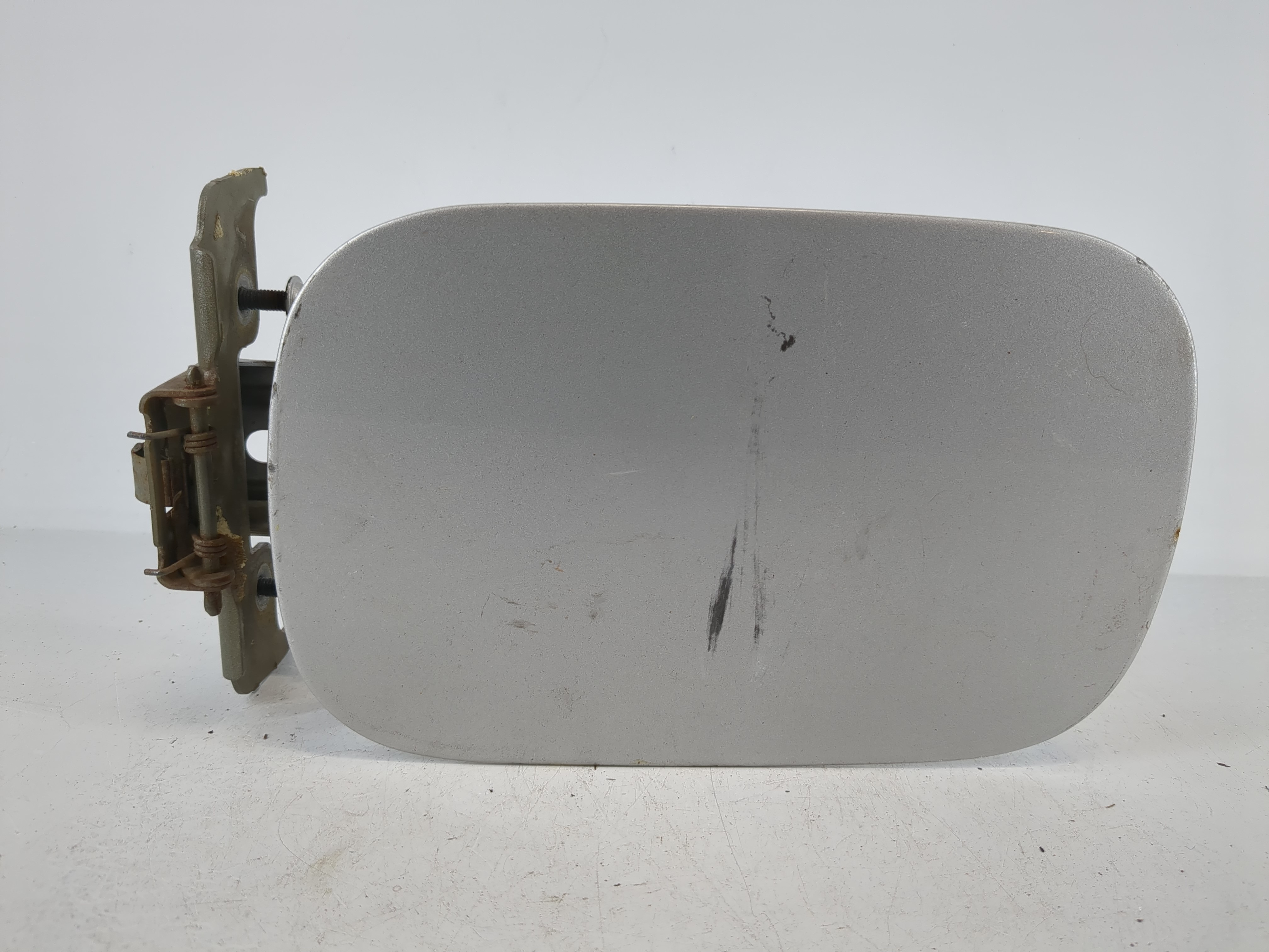 2012 Jeep Grand Cherokee Fuel Tank Door Lid Gas Tank Grey 1114694 - Oemusedautoparts1.com