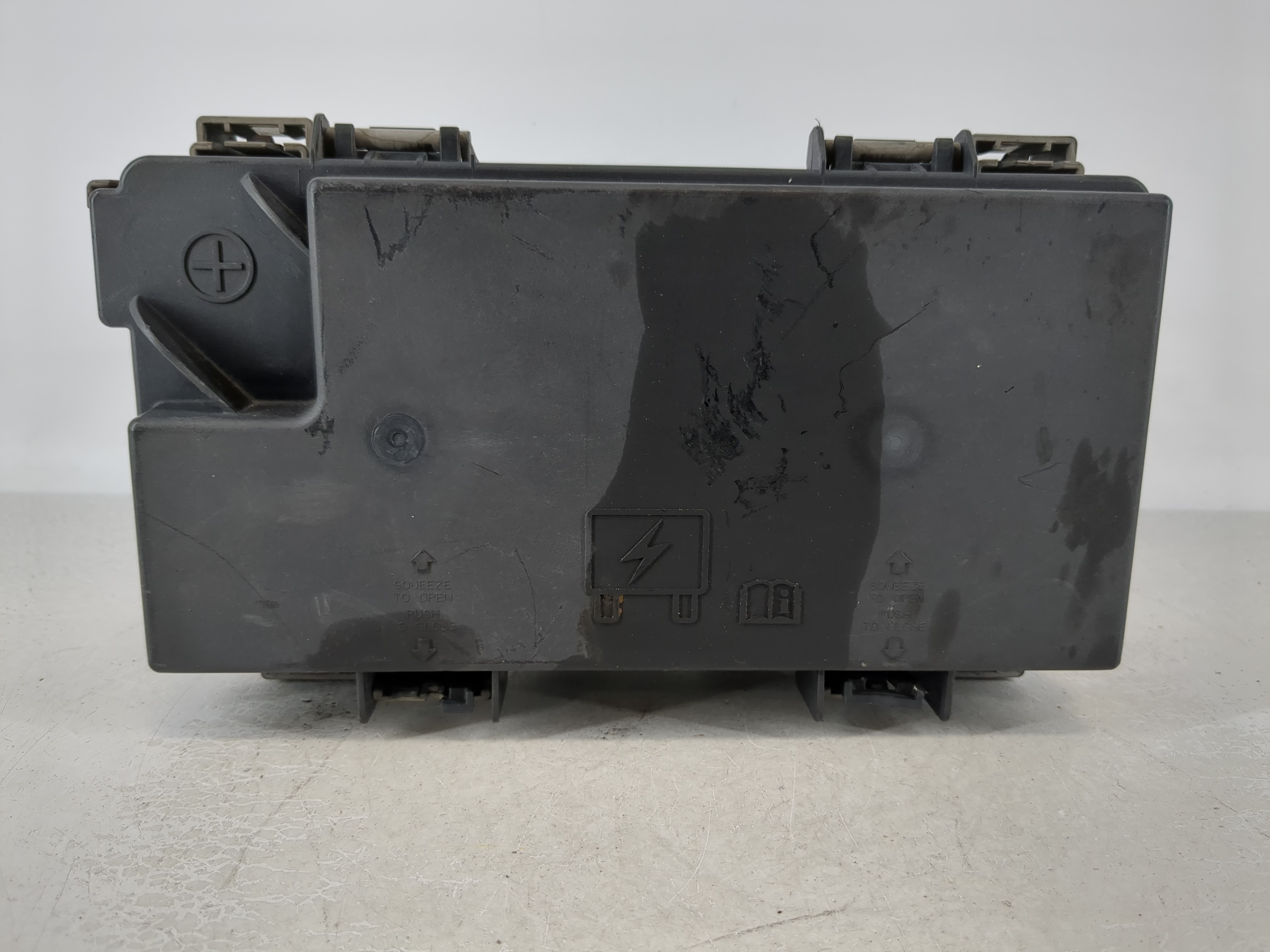 Dodge Caravan Fusebox Fuse Box Relay Module Tipm 04692305ag 1114708 - Oemusedautoparts1.com