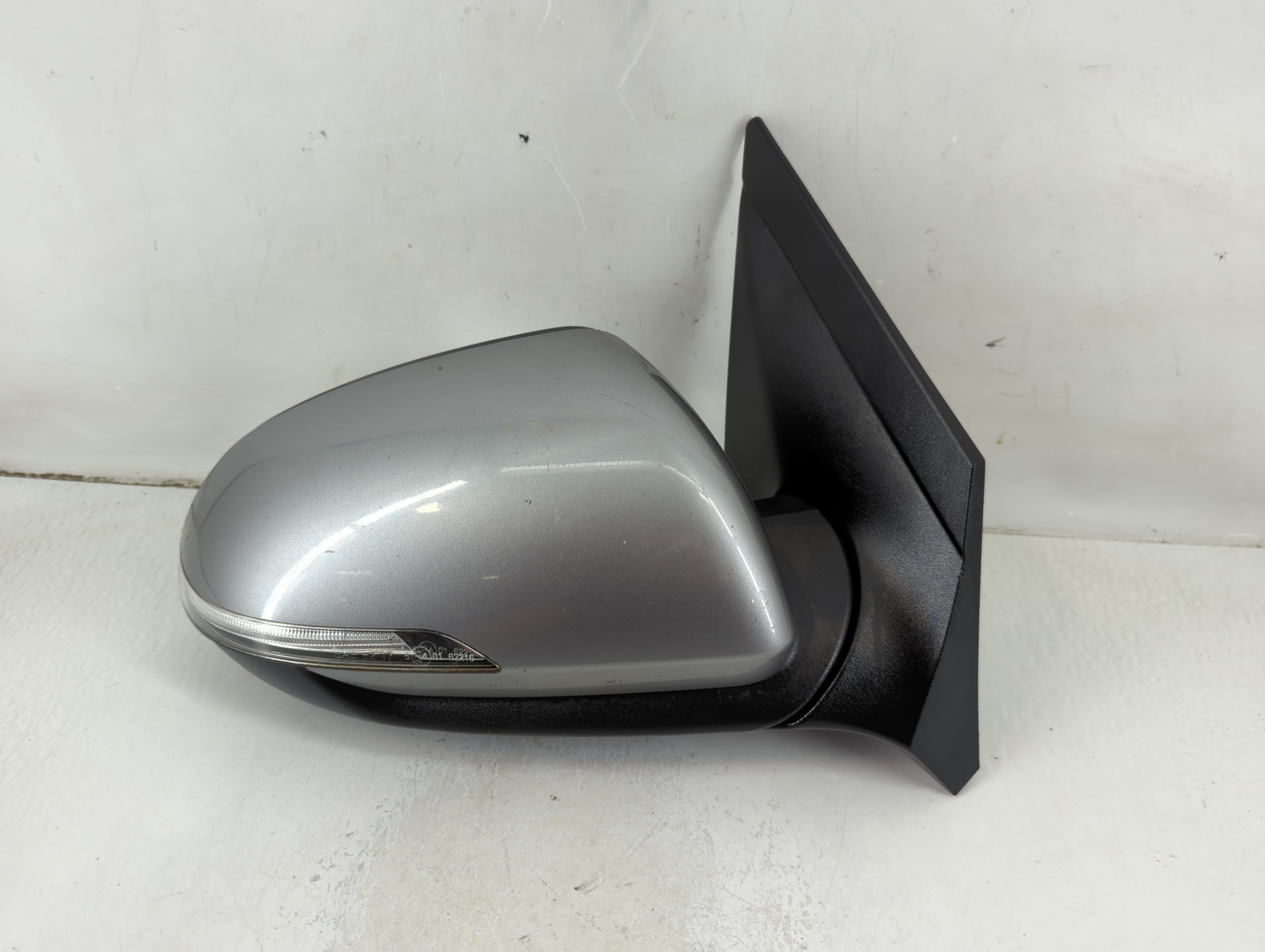 Picture of 2018-2022 Hyundai Accent Passenger Right Side View Power Door Mirror 1114753